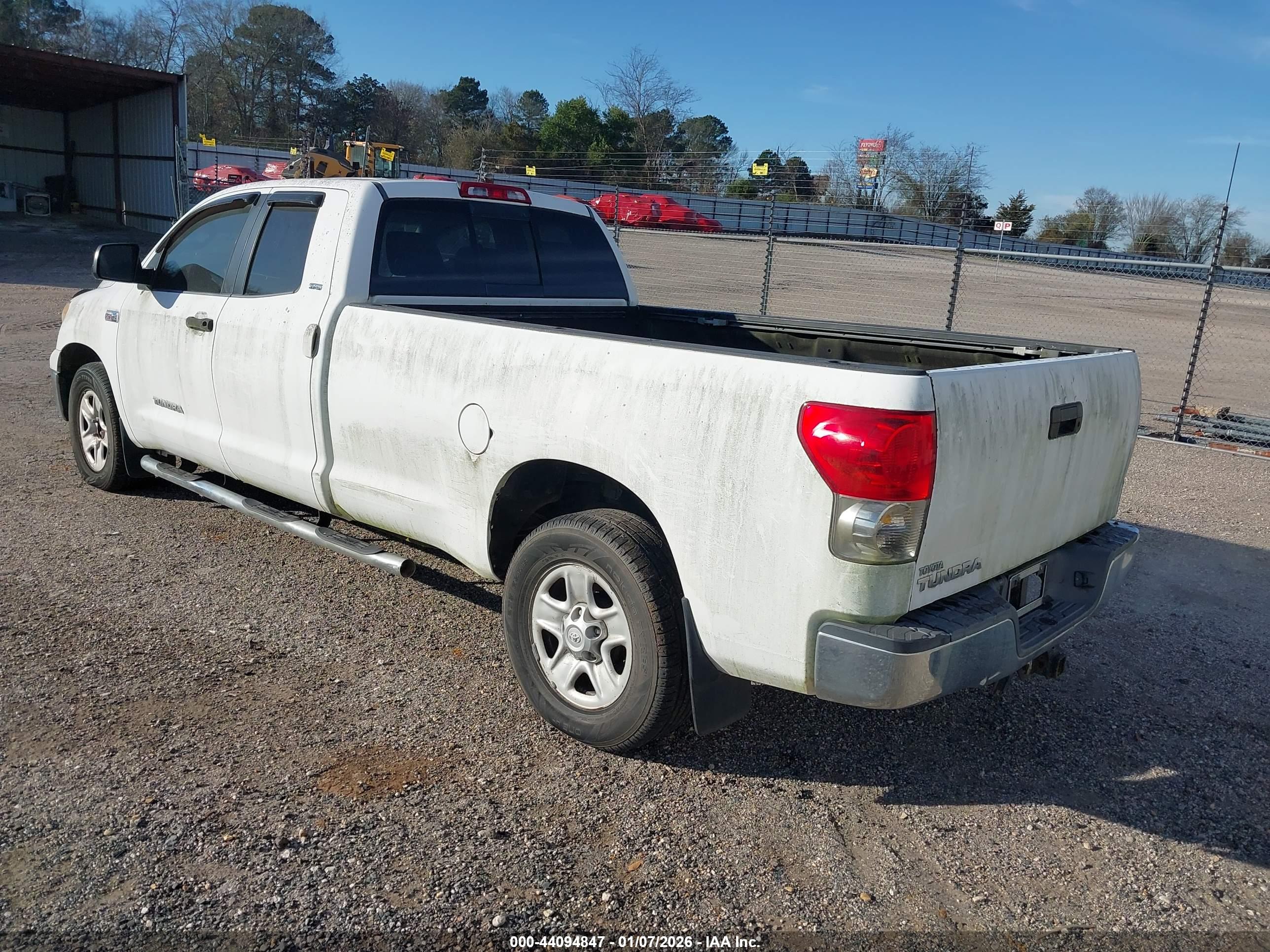 TOYOTA TUNDRA image 3