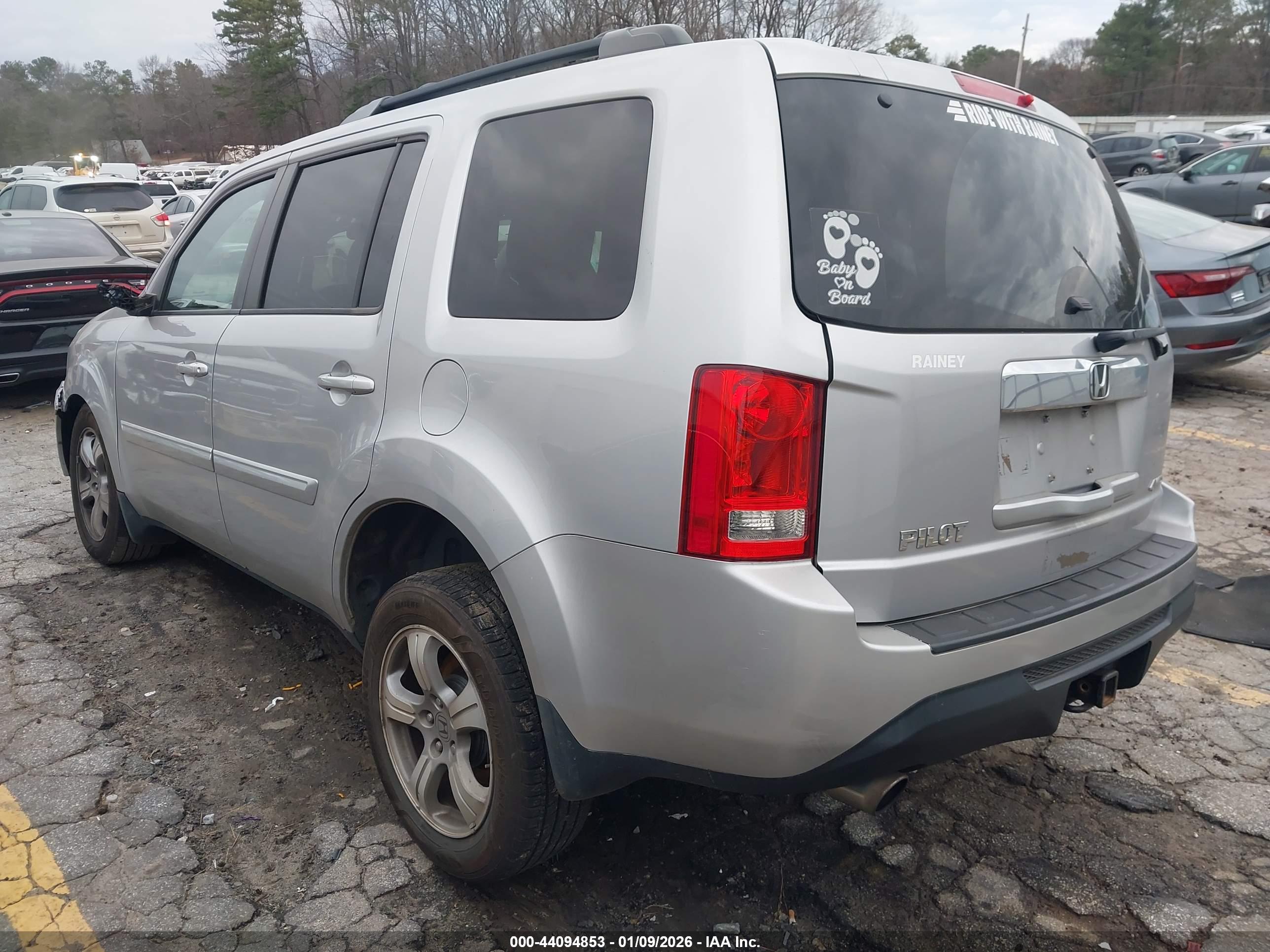 HONDA PILOT image 3