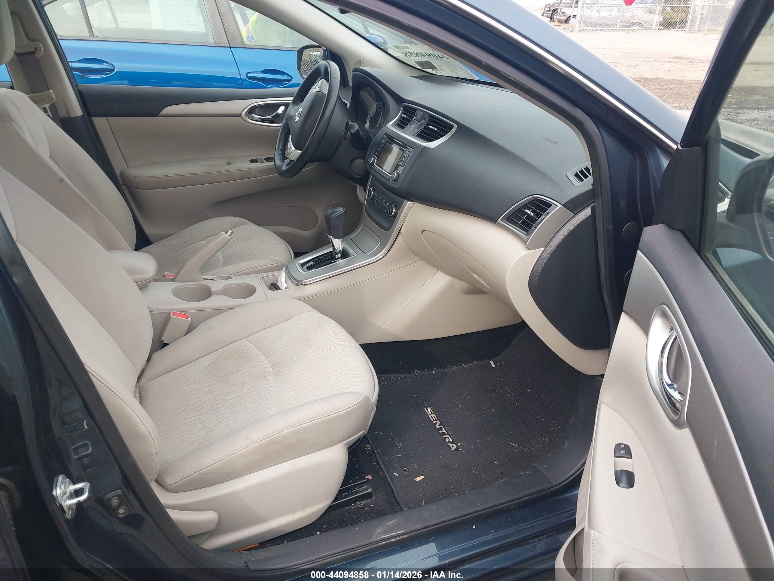 NISSAN SENTRA image 5