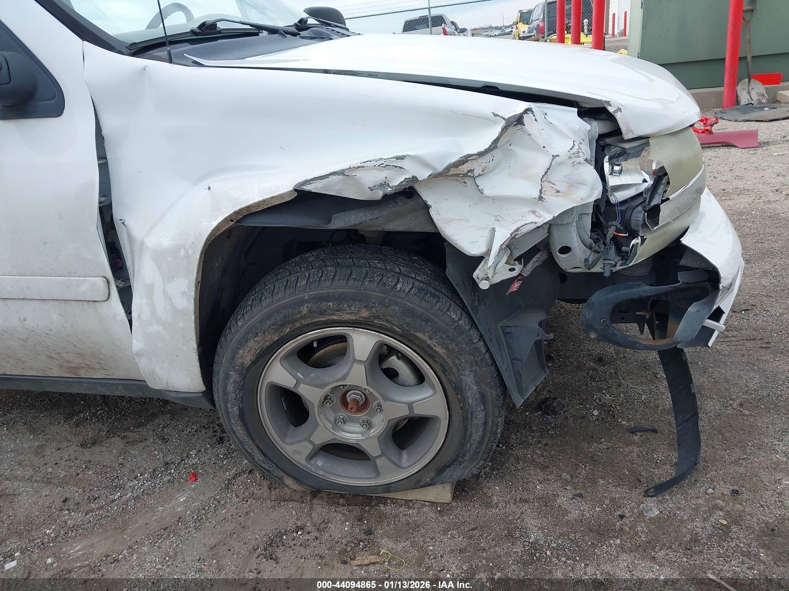 CHEVROLET TRAILBLAZER image 6