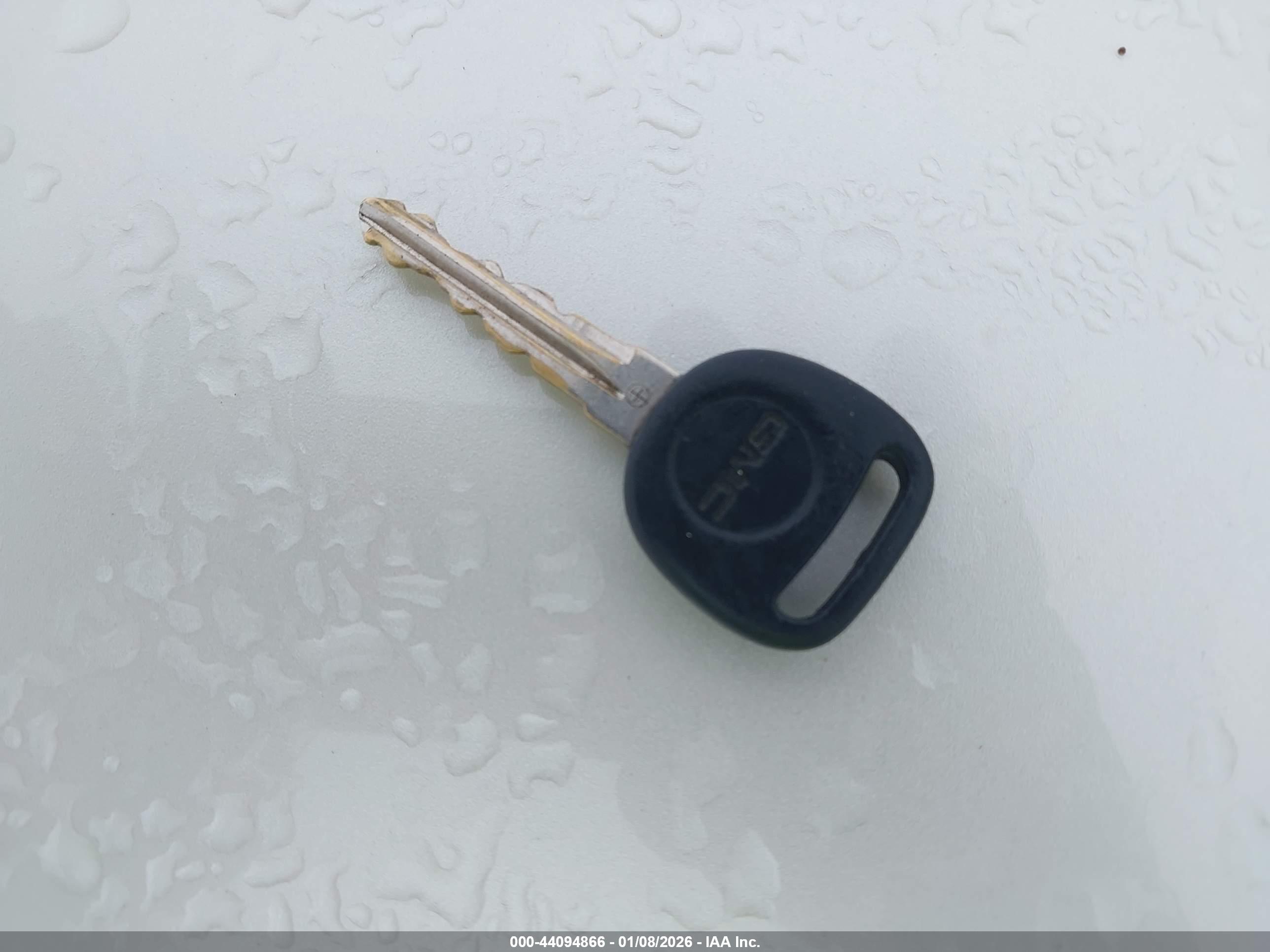 GMC YUKON image 11