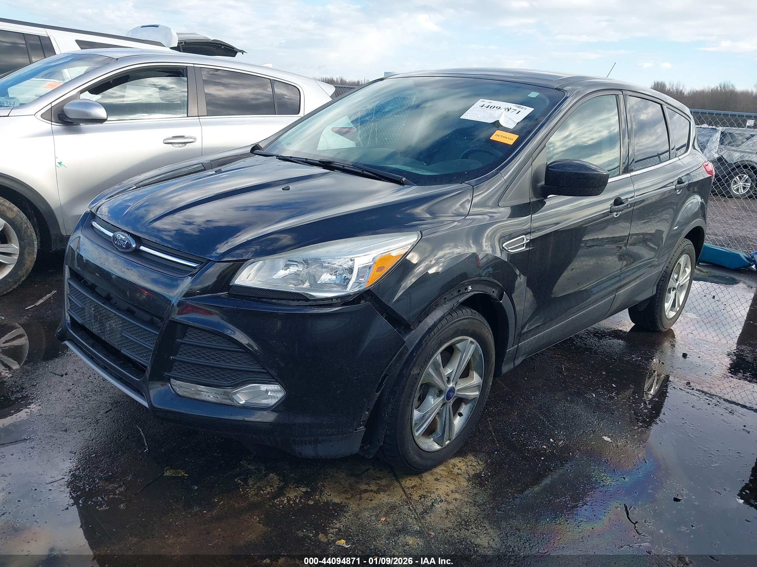 FORD ESCAPE image 2