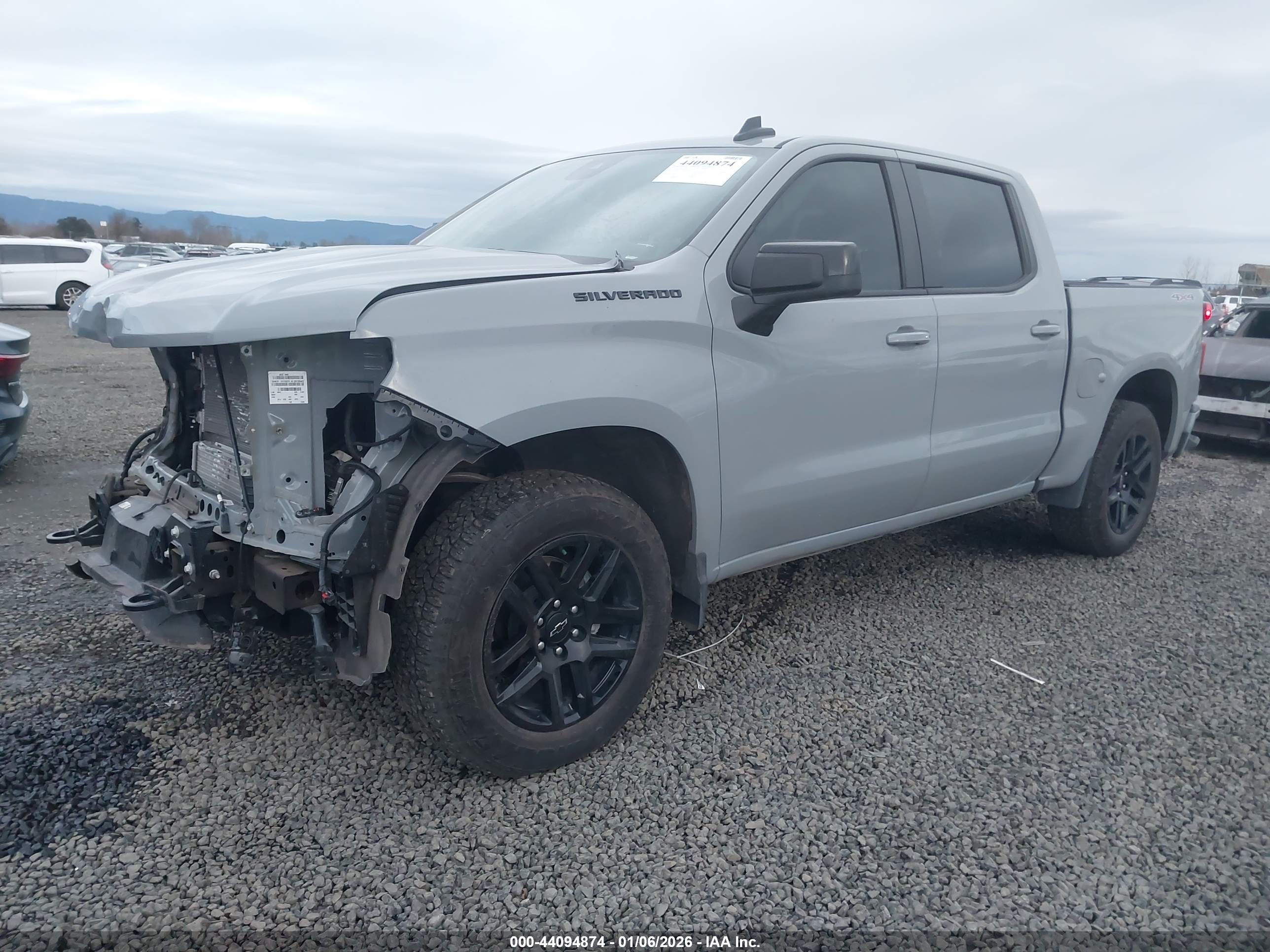 CHEVROLET SILVERADO image 2