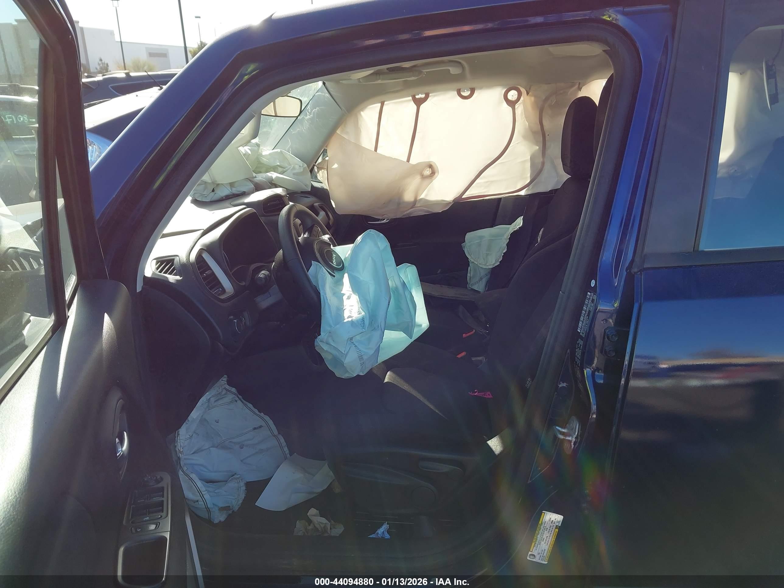JEEP RENEGADE image 5