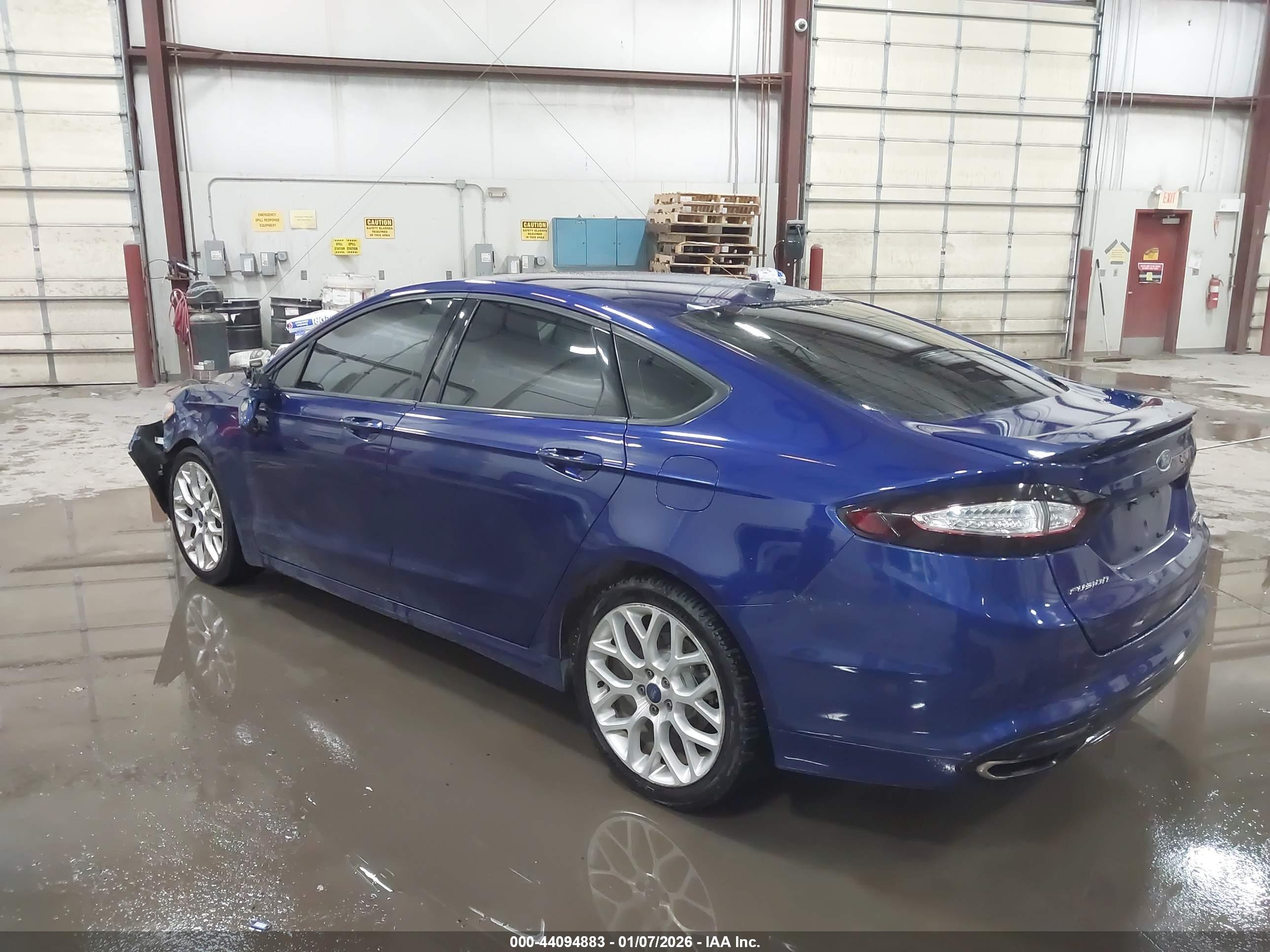 FORD FUSION image 3
