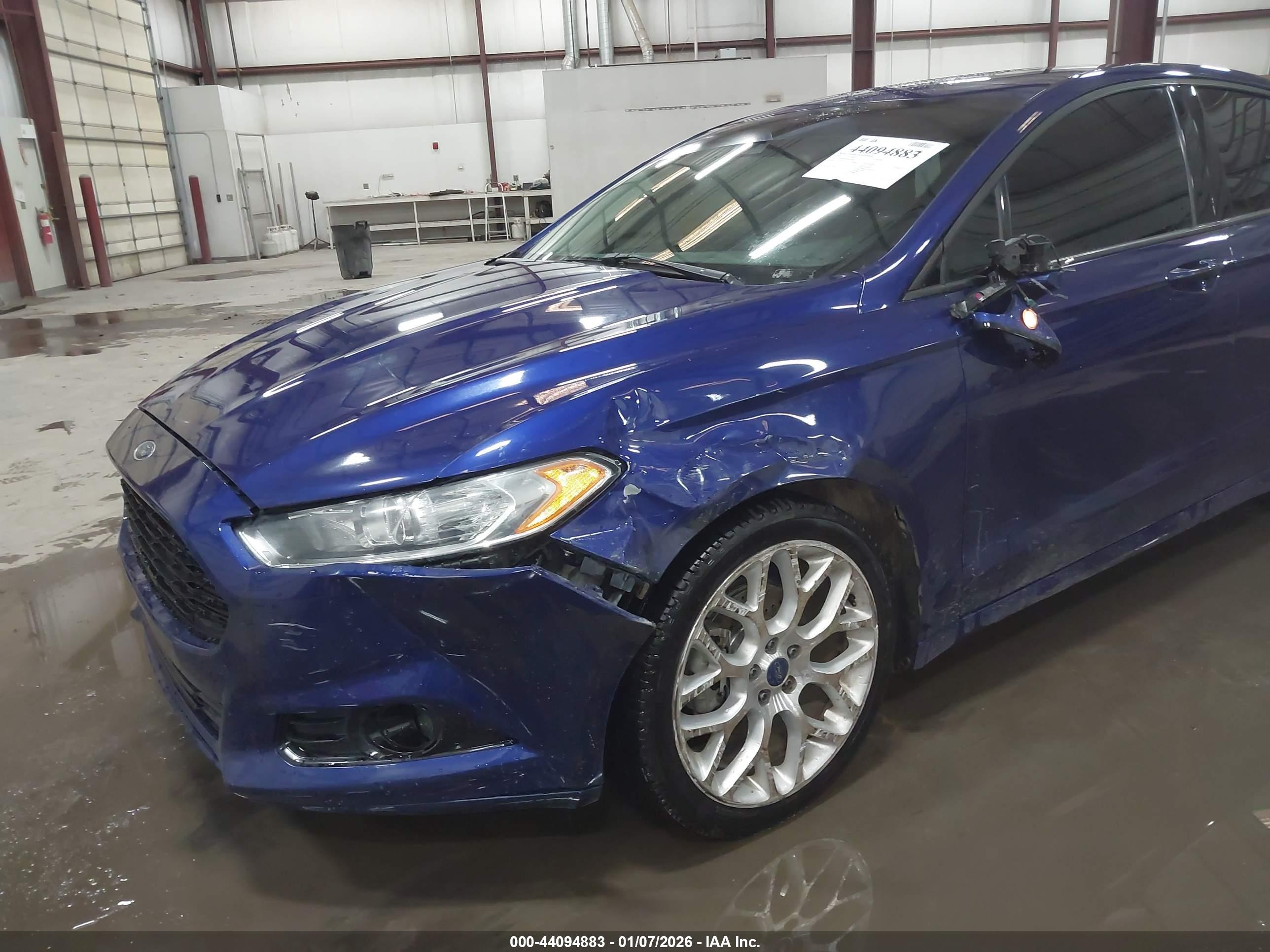 FORD FUSION image 6