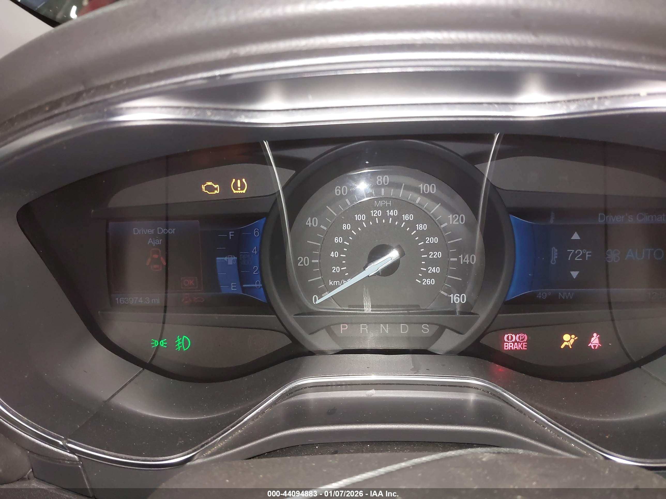 FORD FUSION image 7