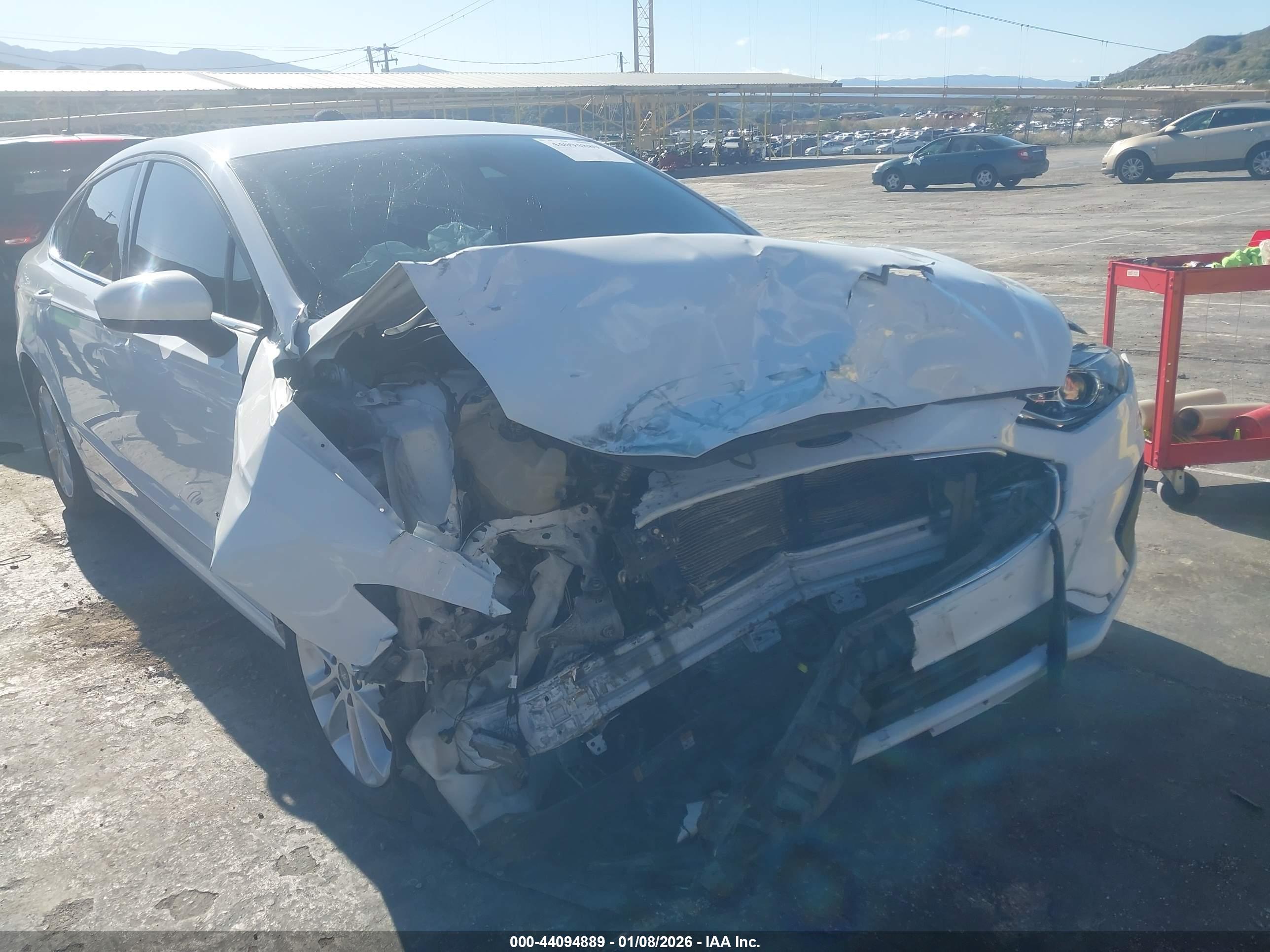 FORD FUSION image 6