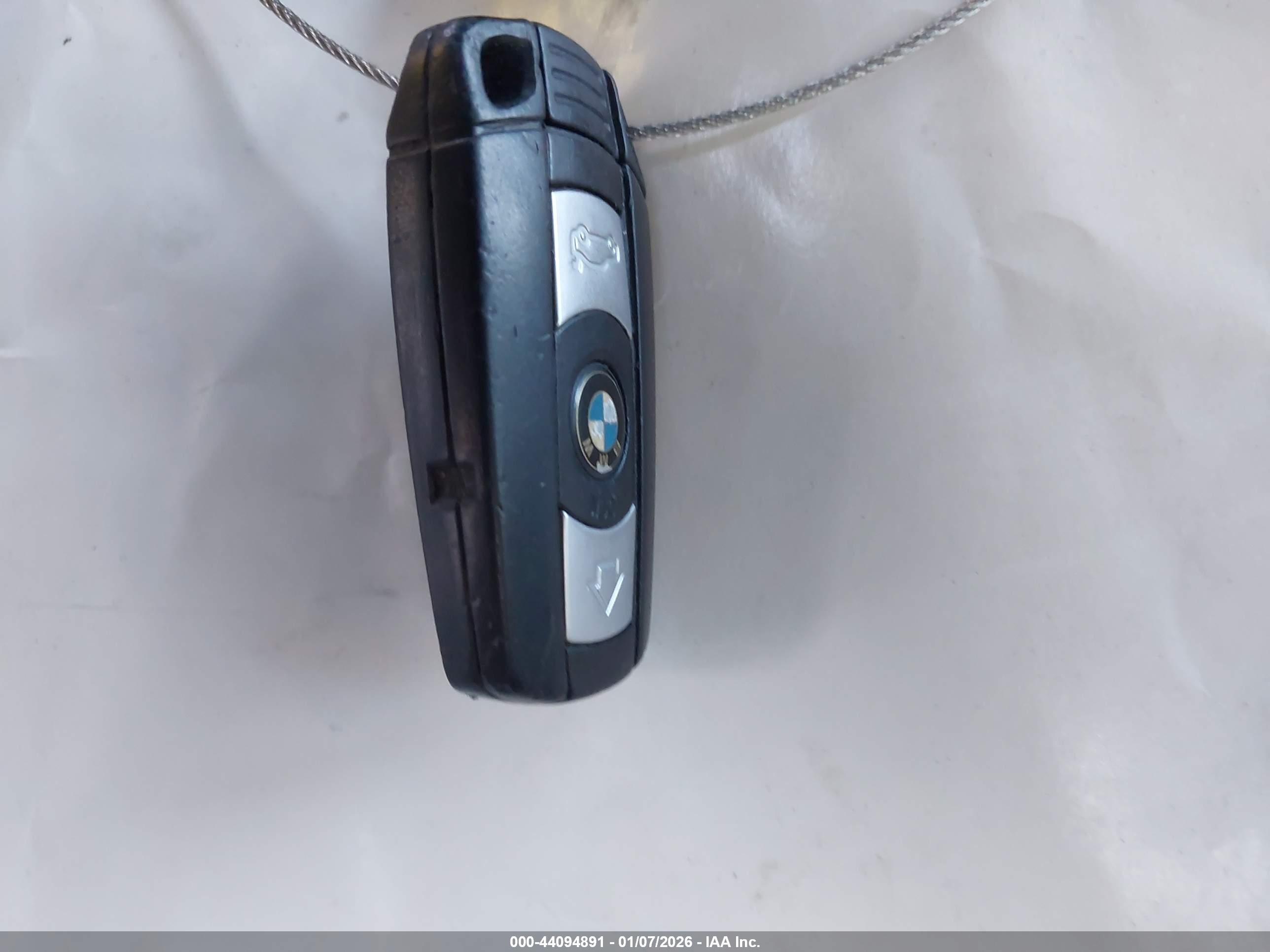 BMW 328I image 11