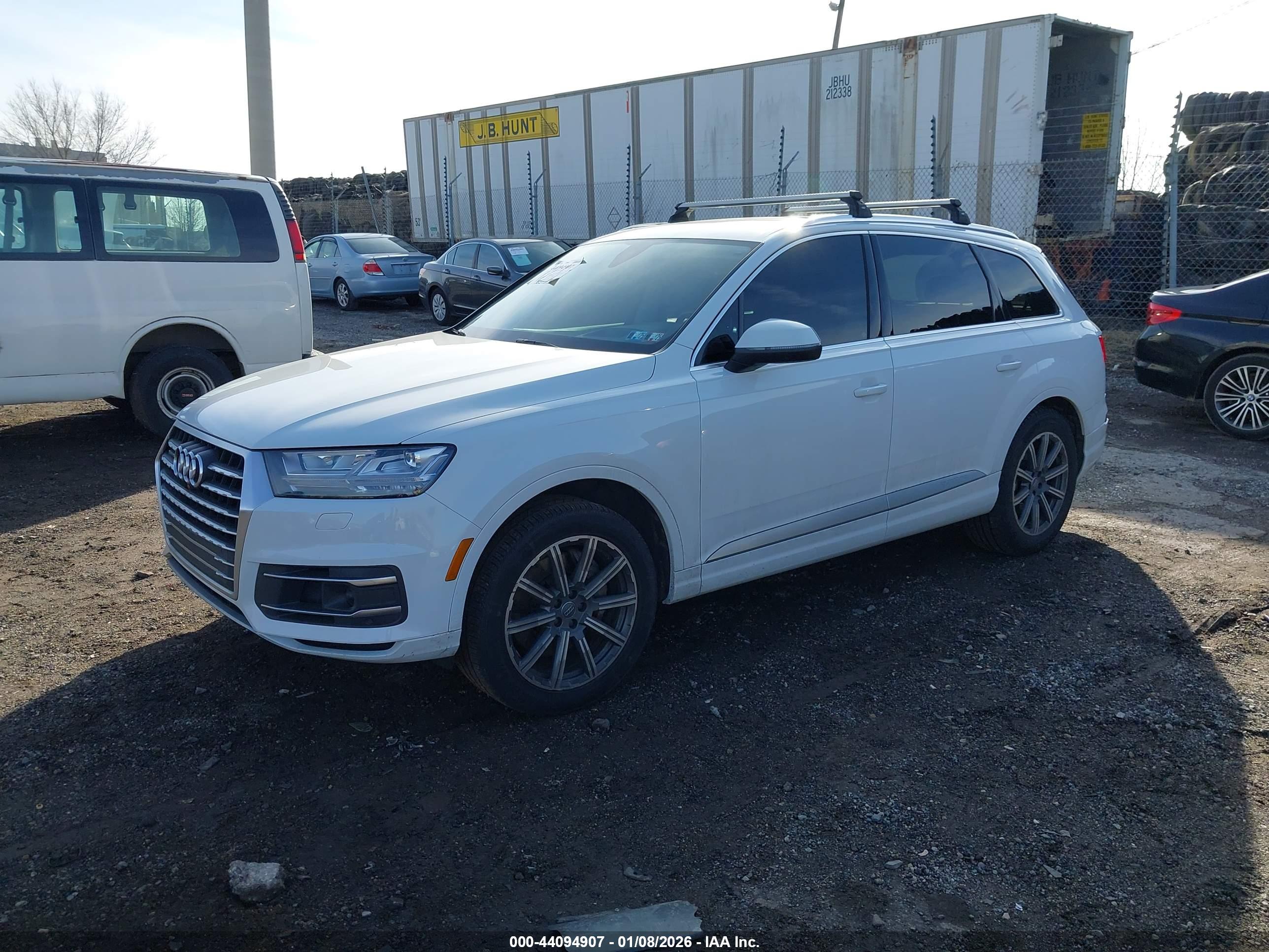 AUDI Q7 image 2