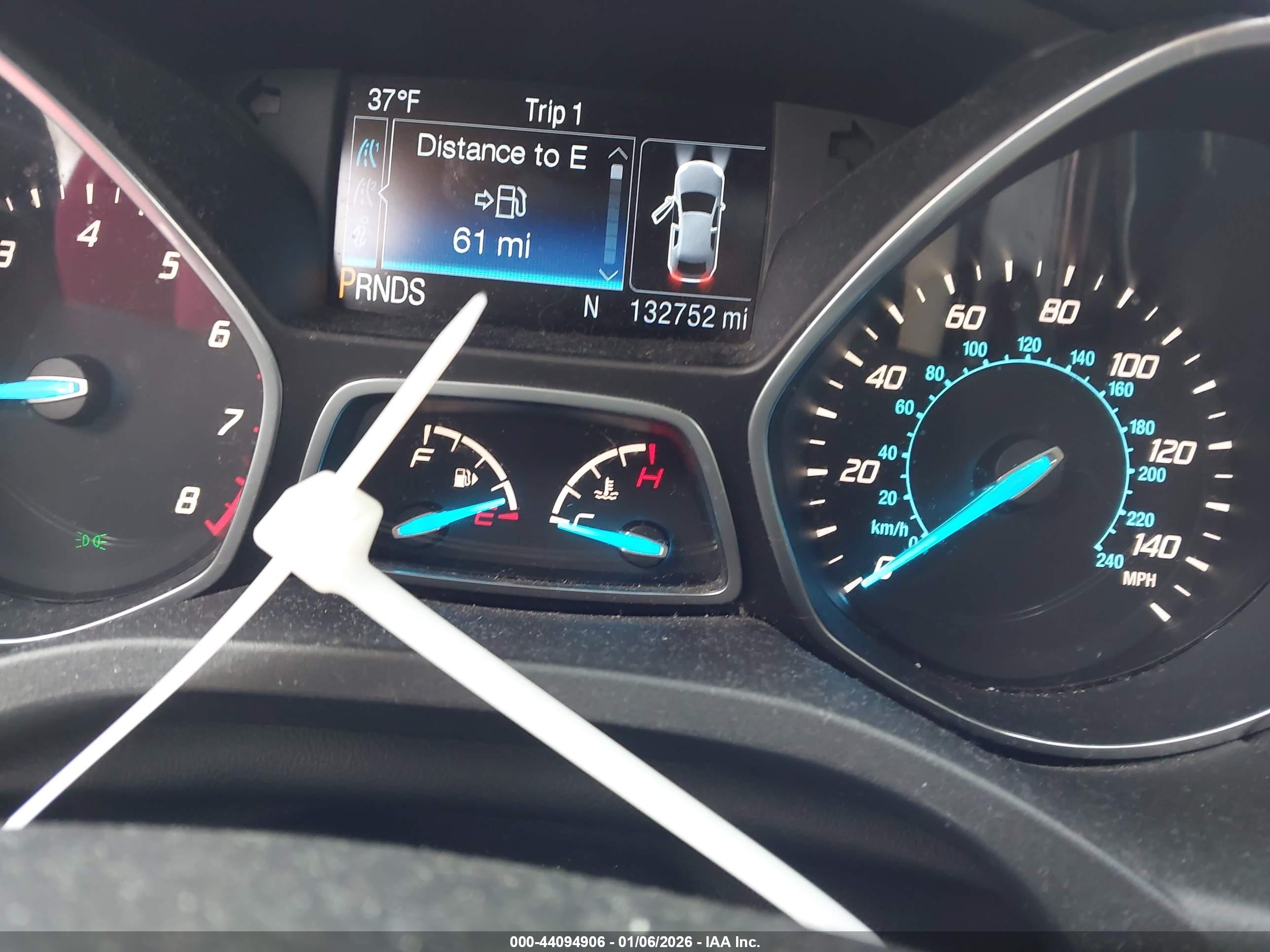 FORD ESCAPE image 7
