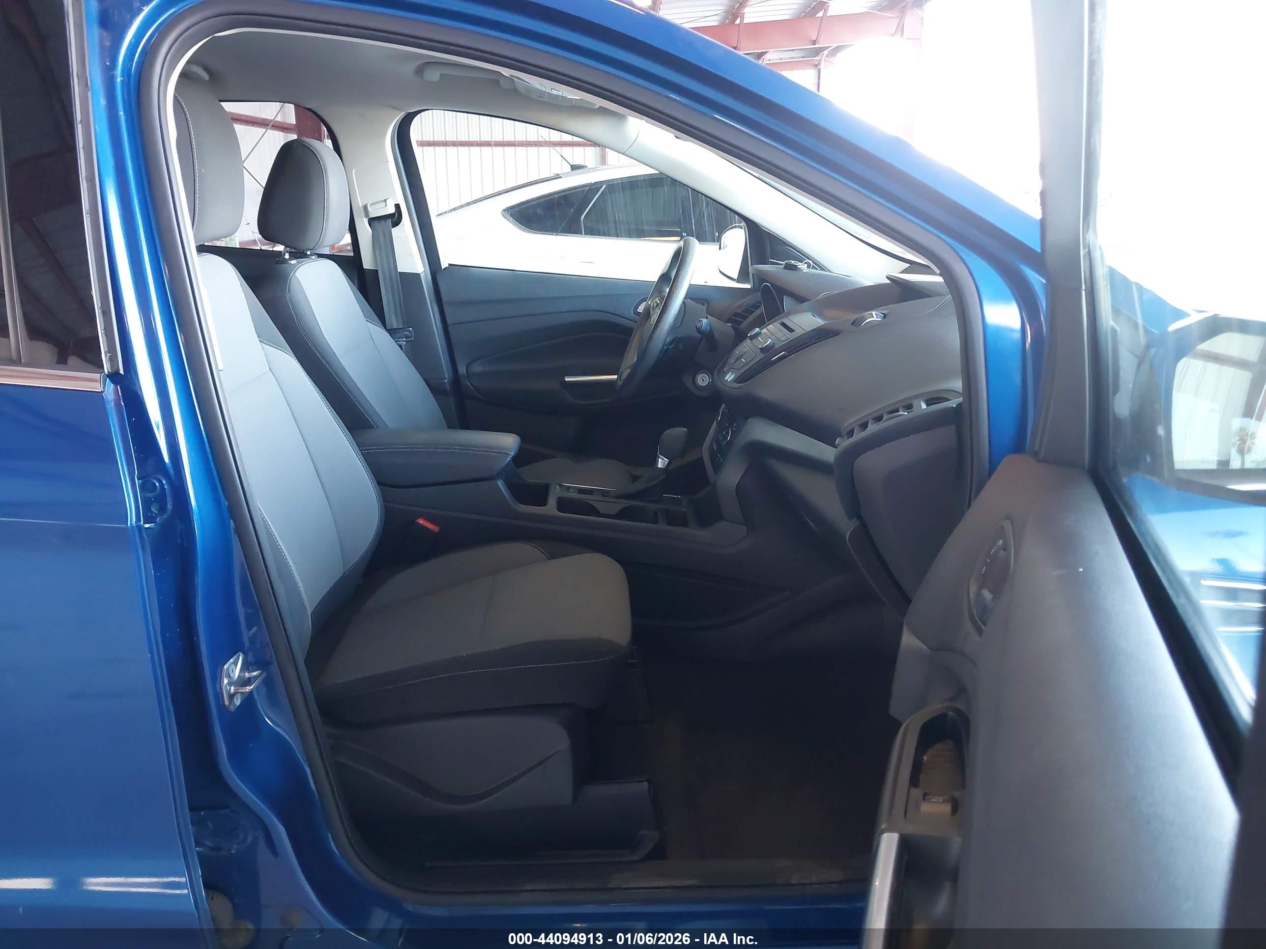 FORD ESCAPE image 5