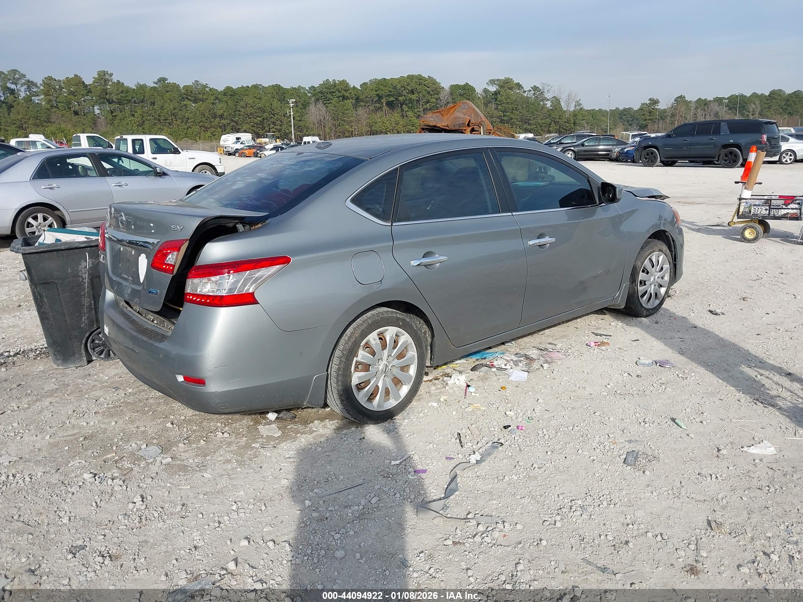 NISSAN SENTRA image 4
