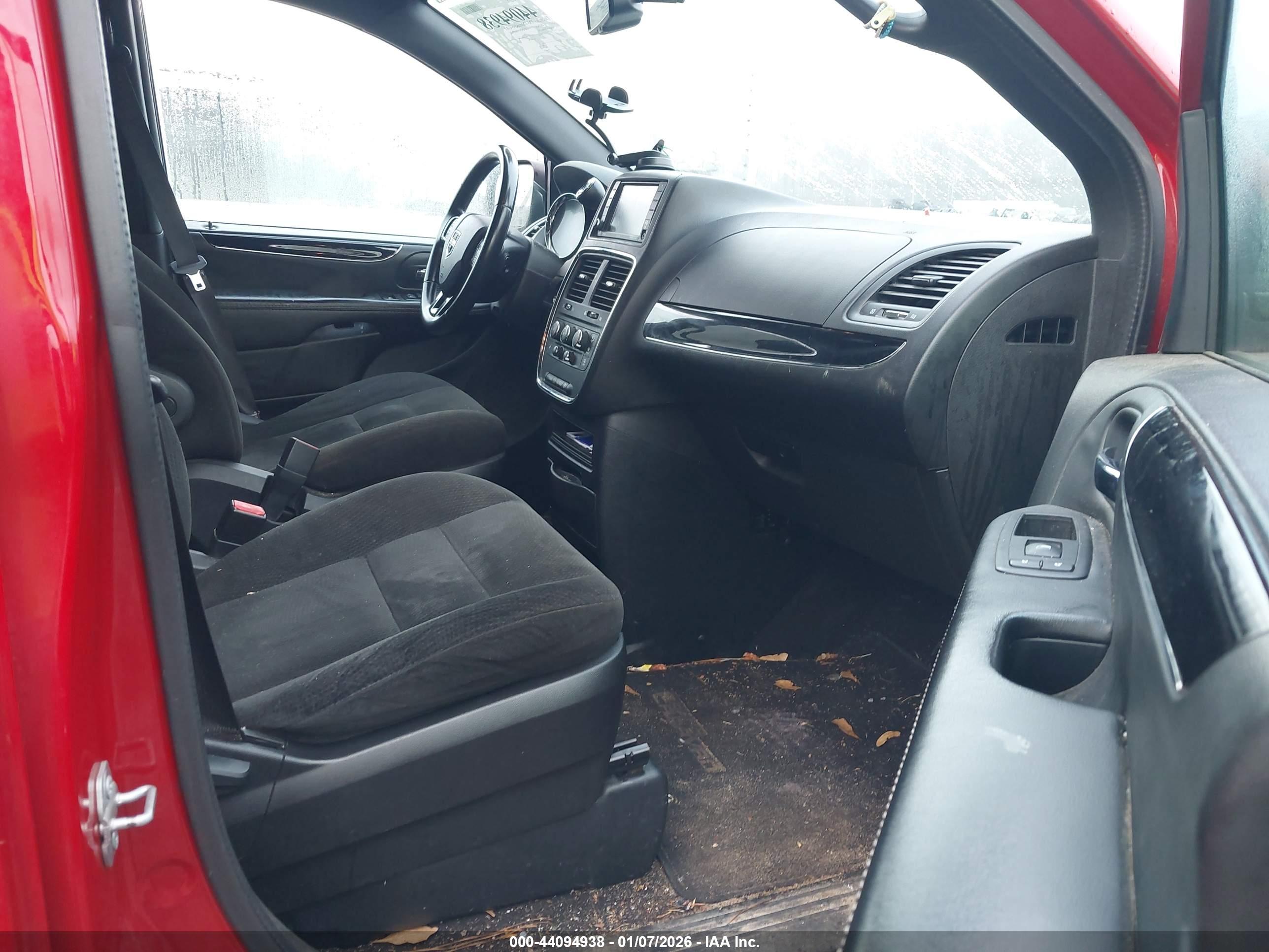 DODGE GRAND image 5