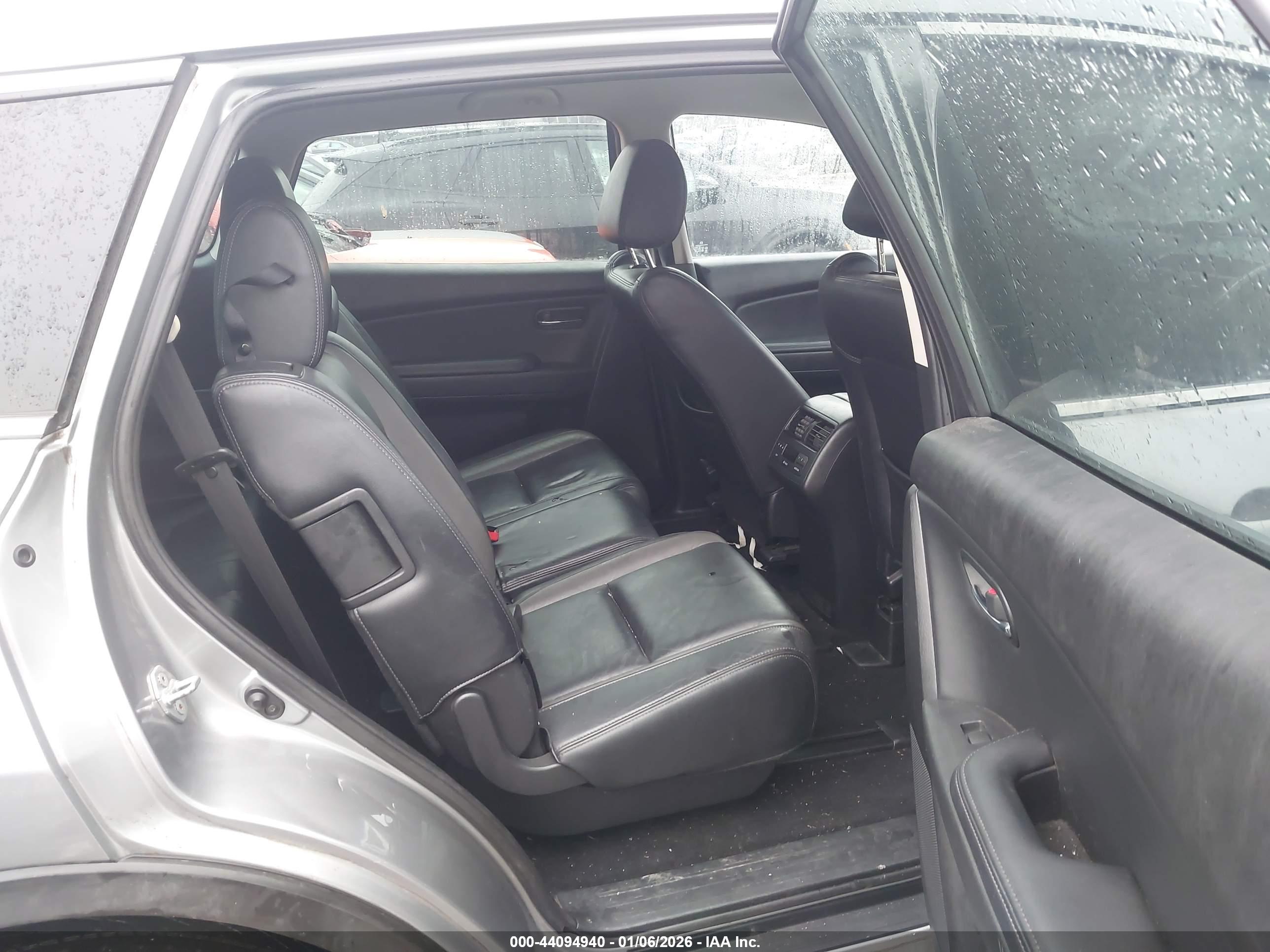 MAZDA CX-9 image 8