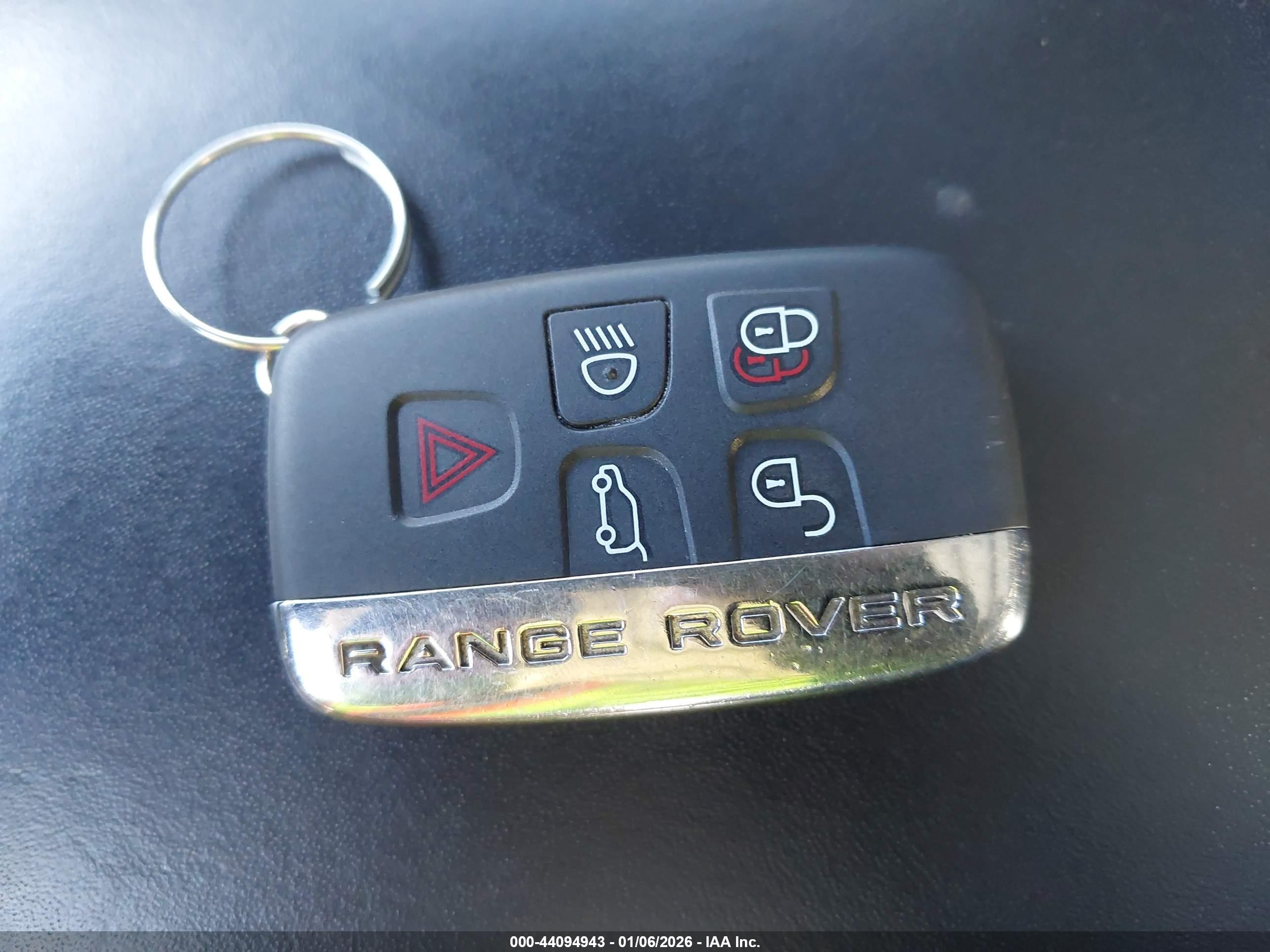 LAND ROVER image 11