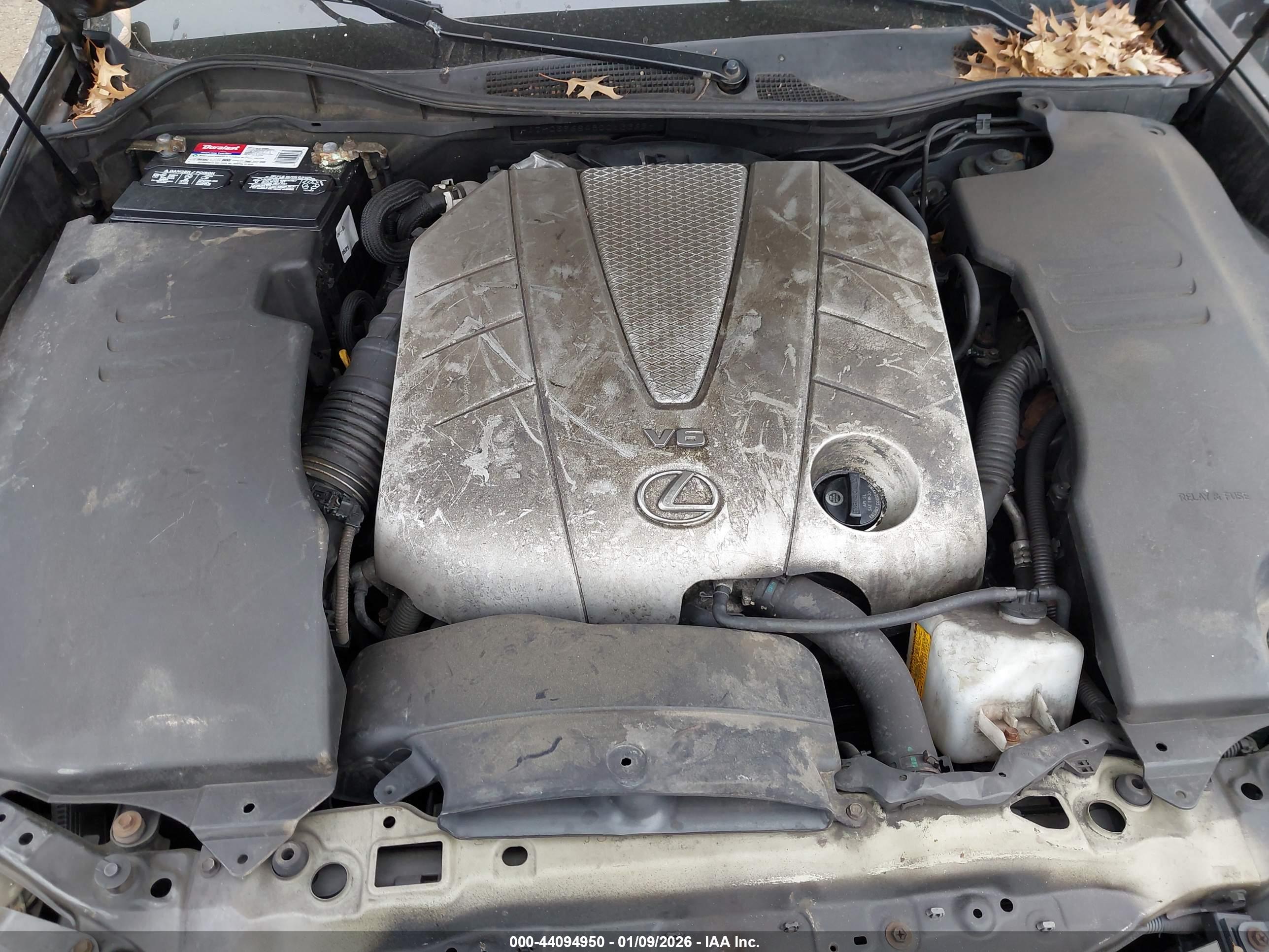 LEXUS GS image 10