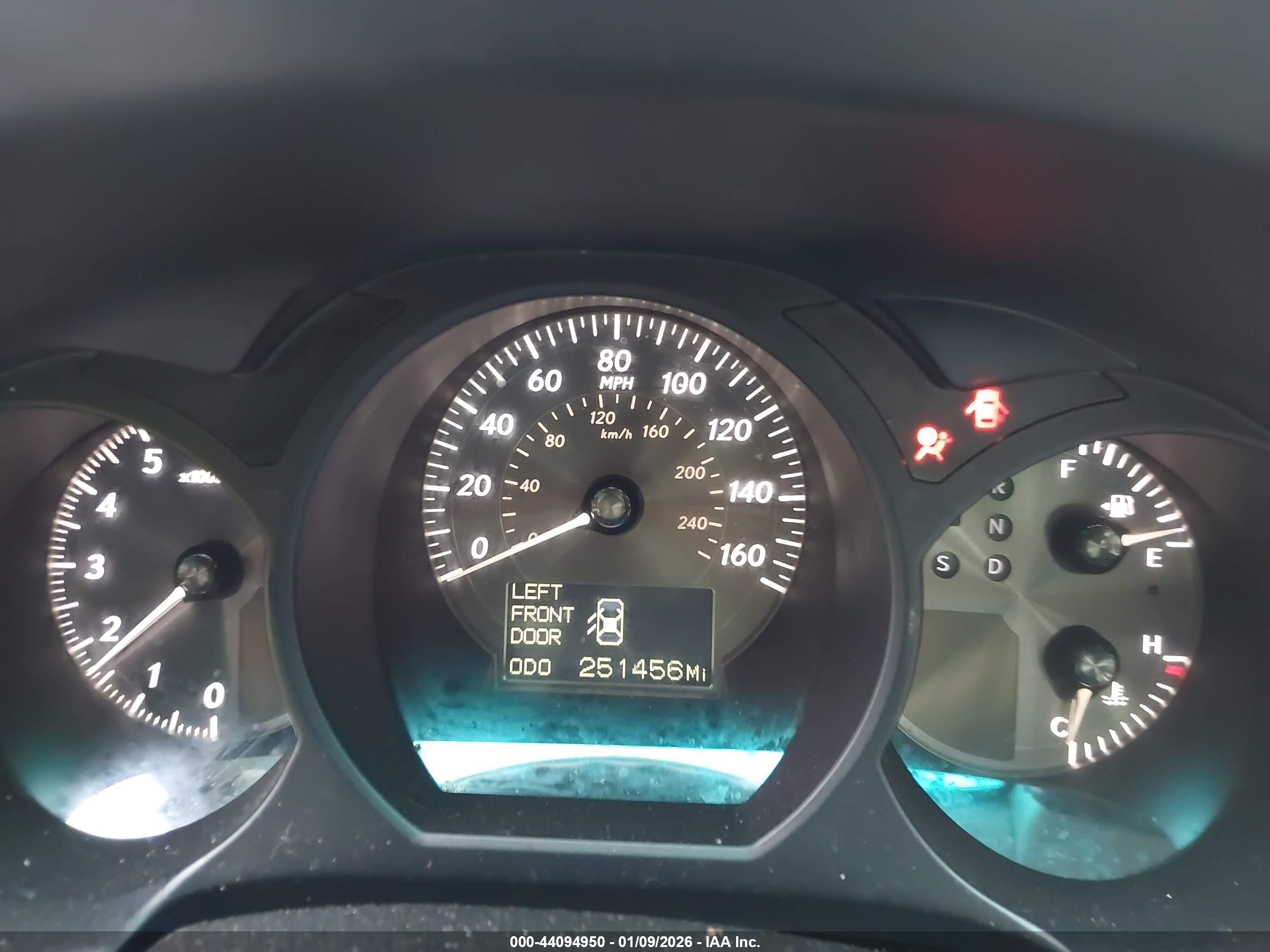 LEXUS GS image 7