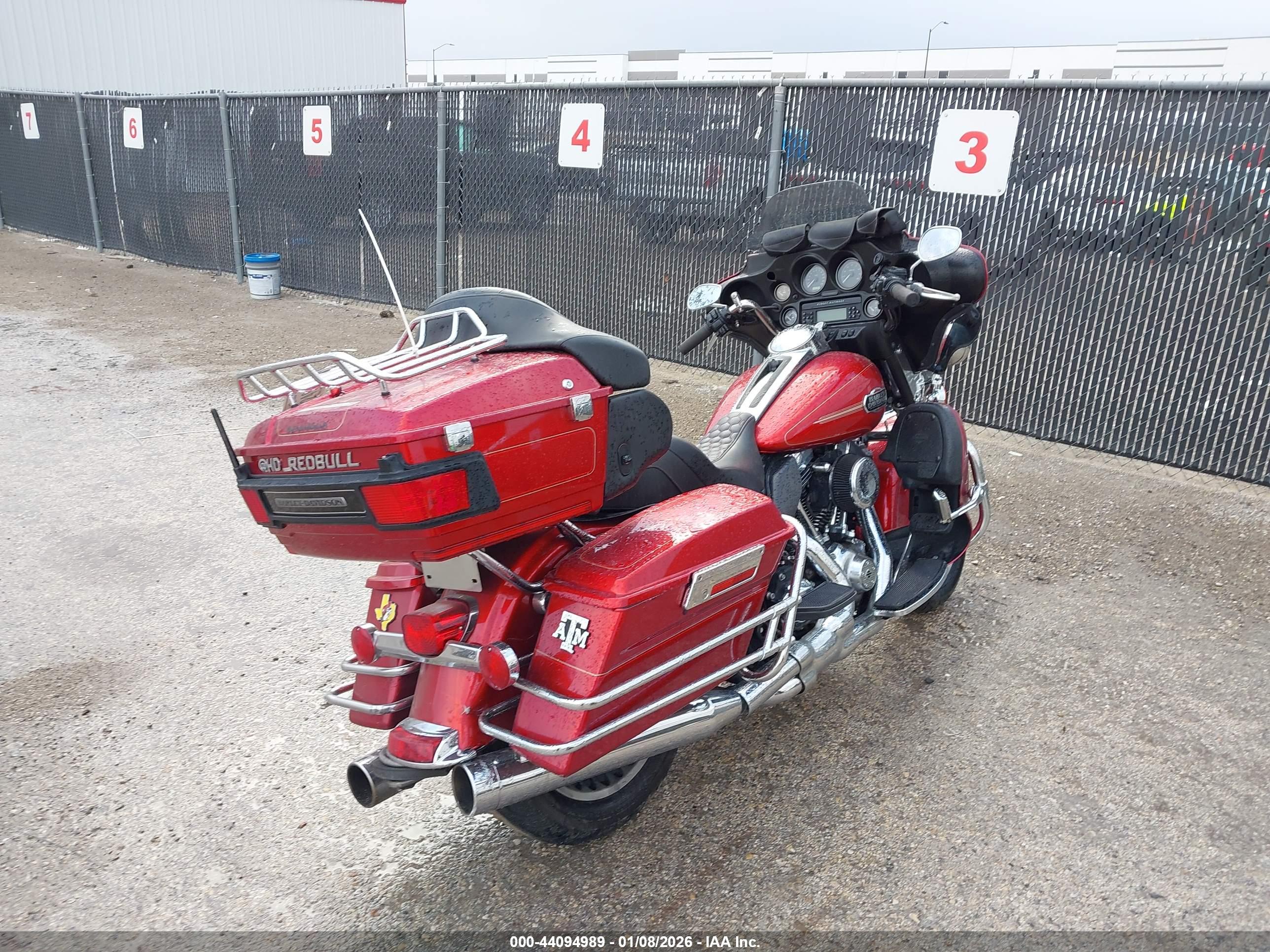 HARLEY-DAVIDSON FLHTCU image 4