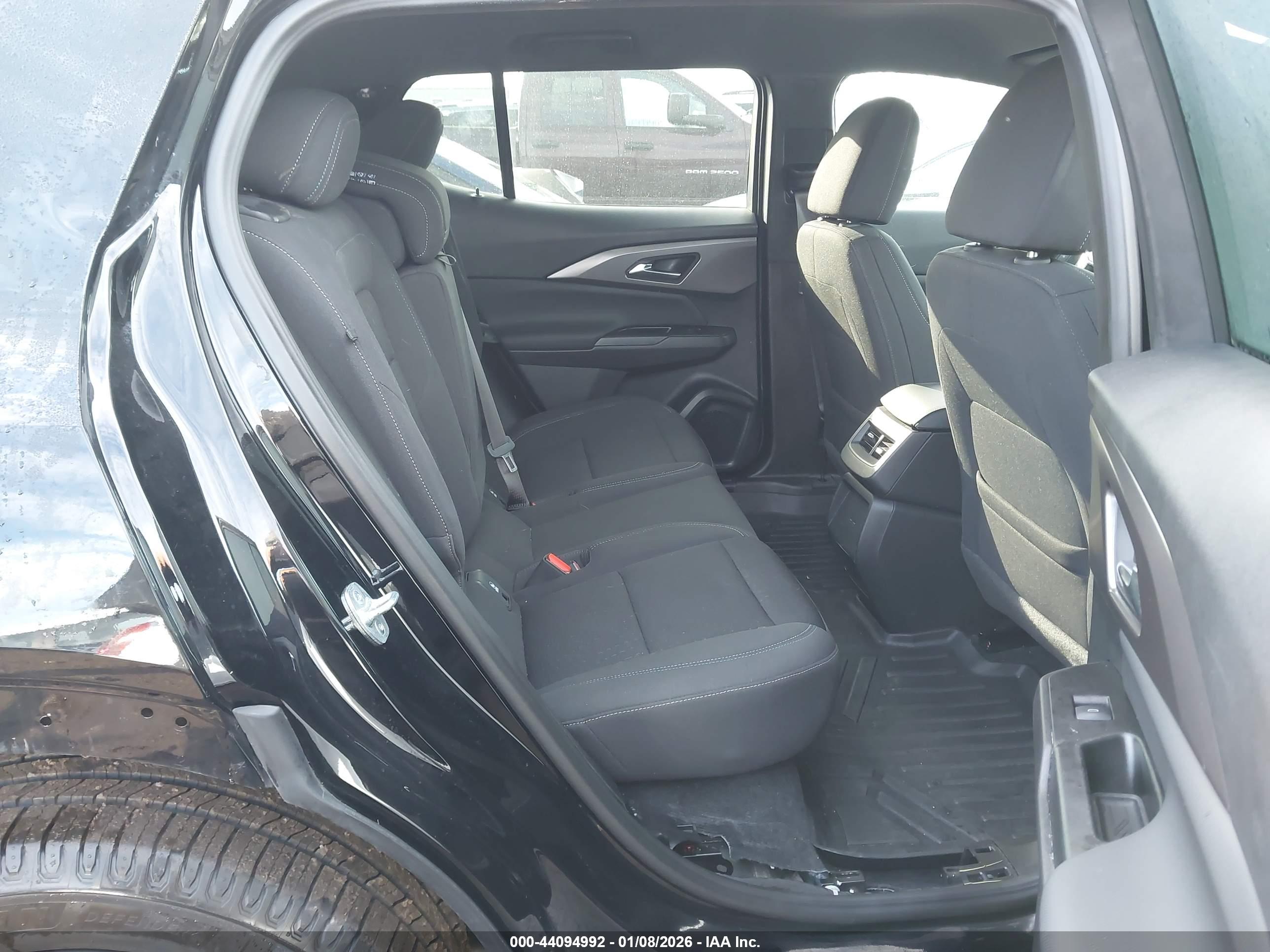 CHEVROLET EQUINOX image 8