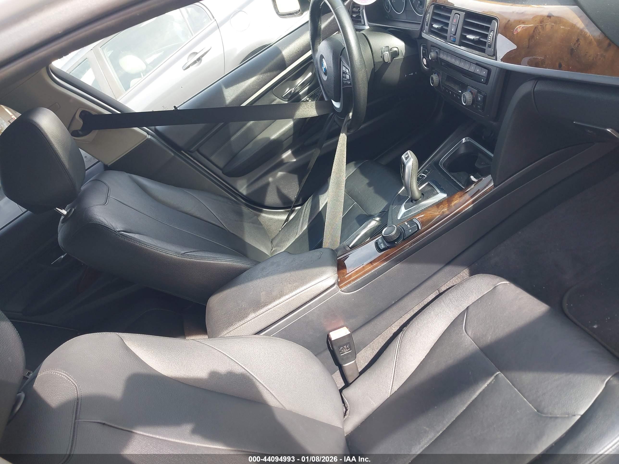 BMW 328I image 5