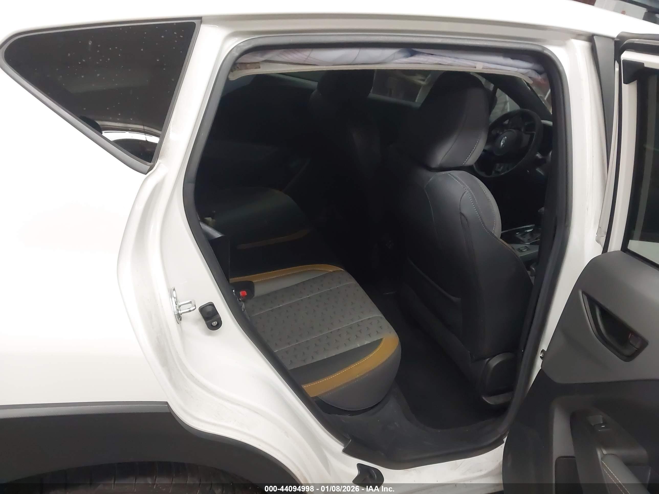 SUBARU CROSSTREK image 8