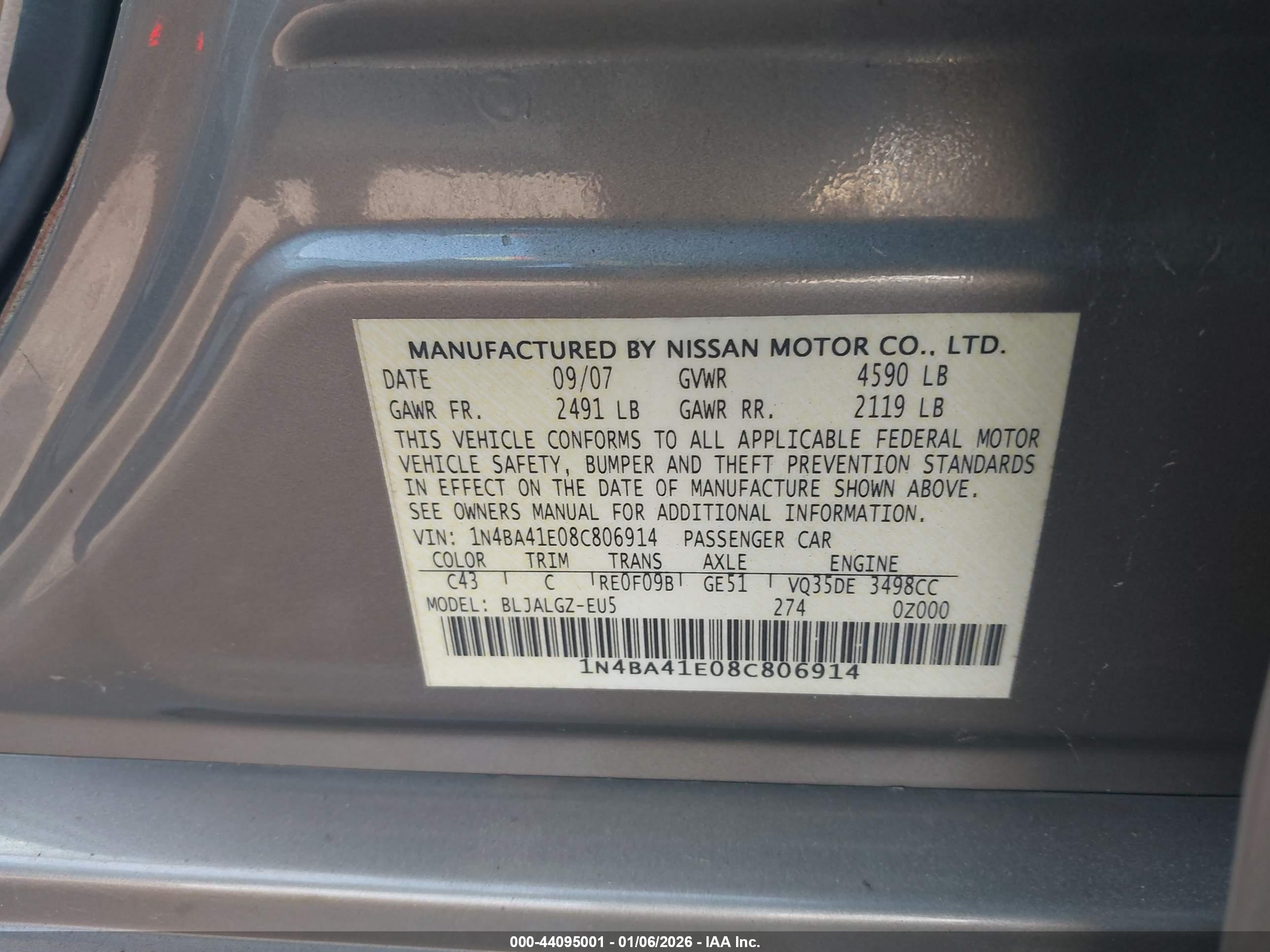 NISSAN MAXIMA image 9