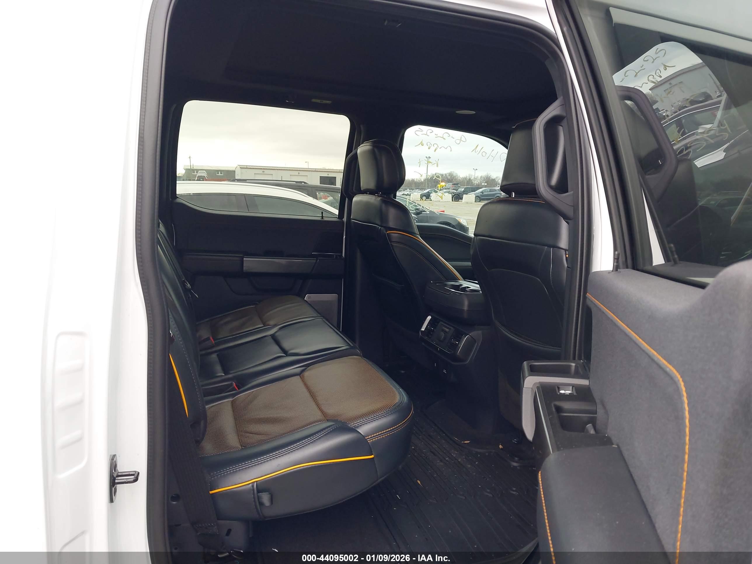 FORD F-150 image 8