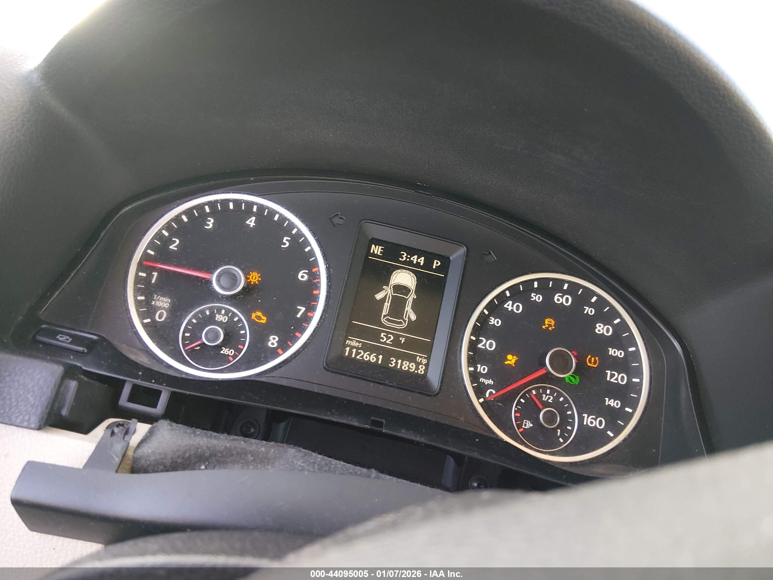 VOLKSWAGEN TIGUAN image 7