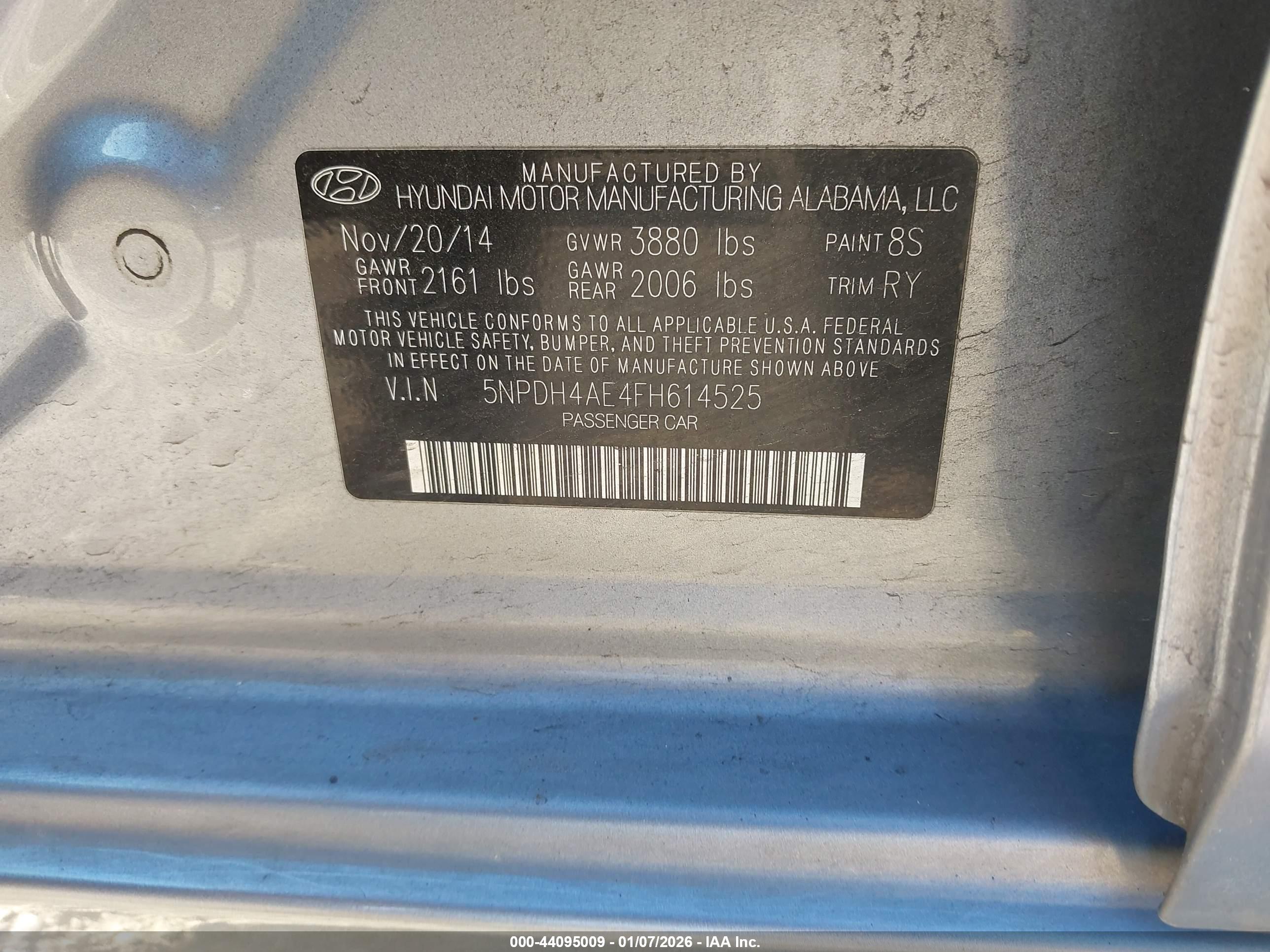 HYUNDAI ELANTRA image 9