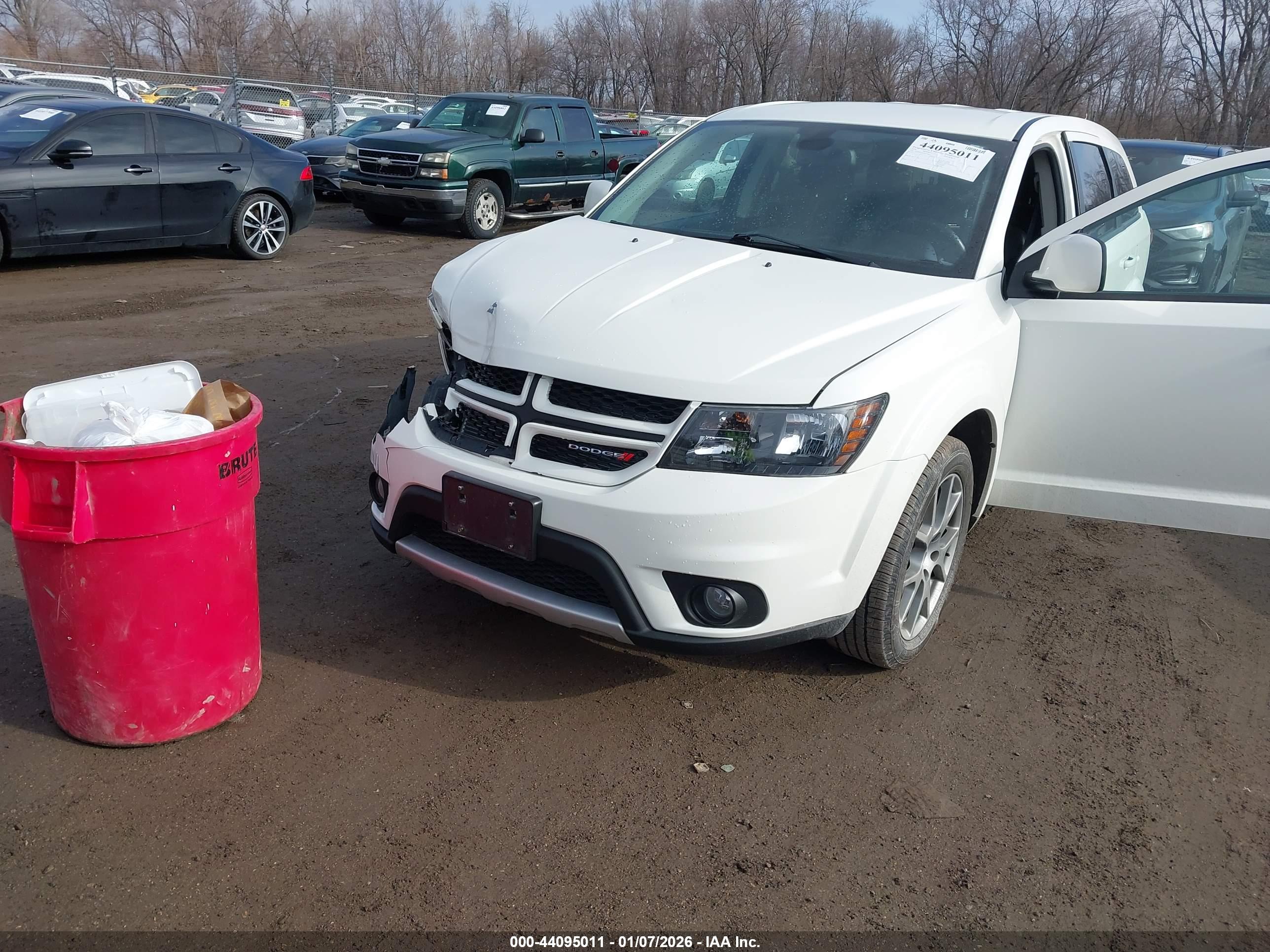 DODGE JOURNEY image 2