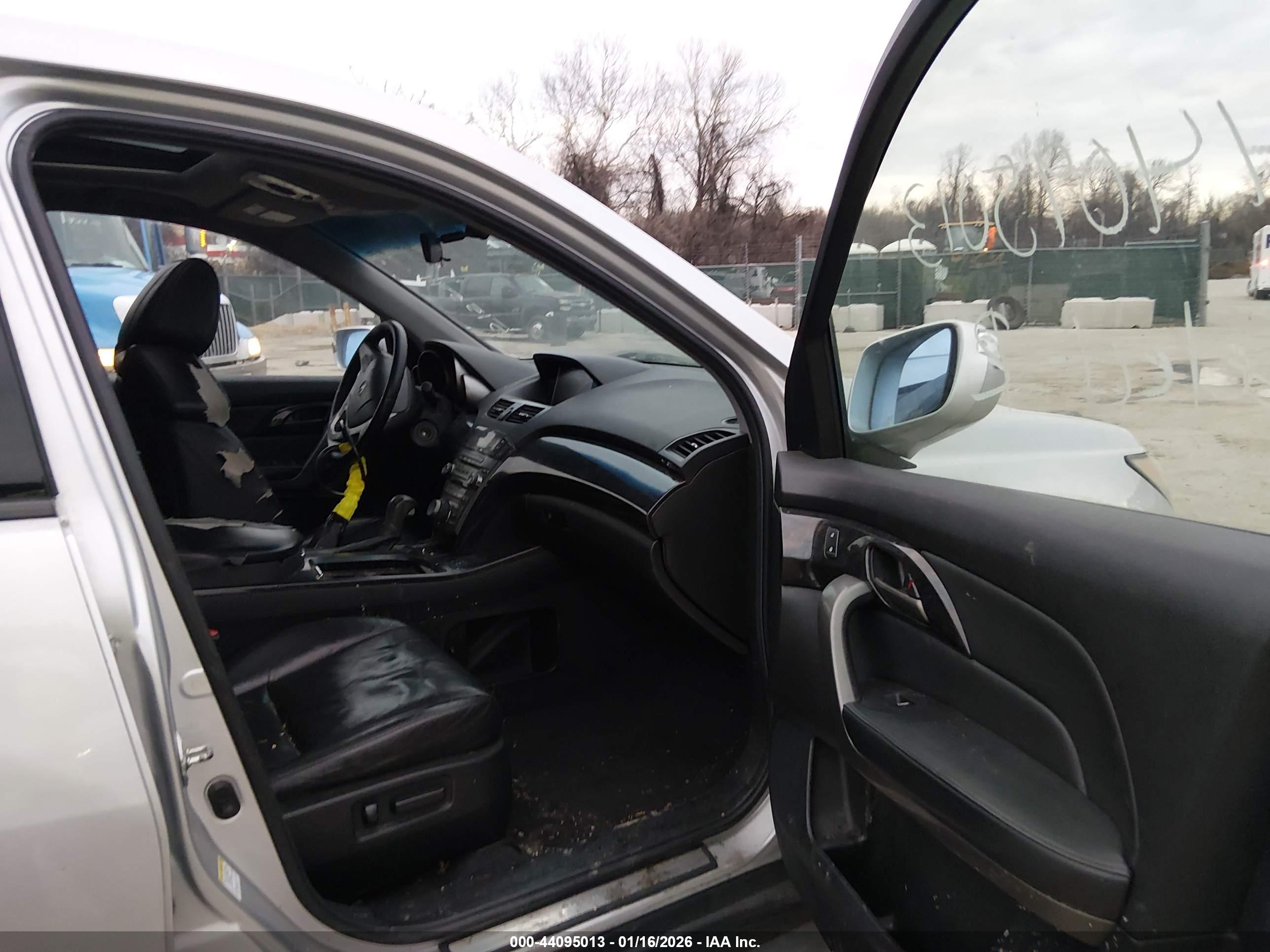 ACURA MDX image 5