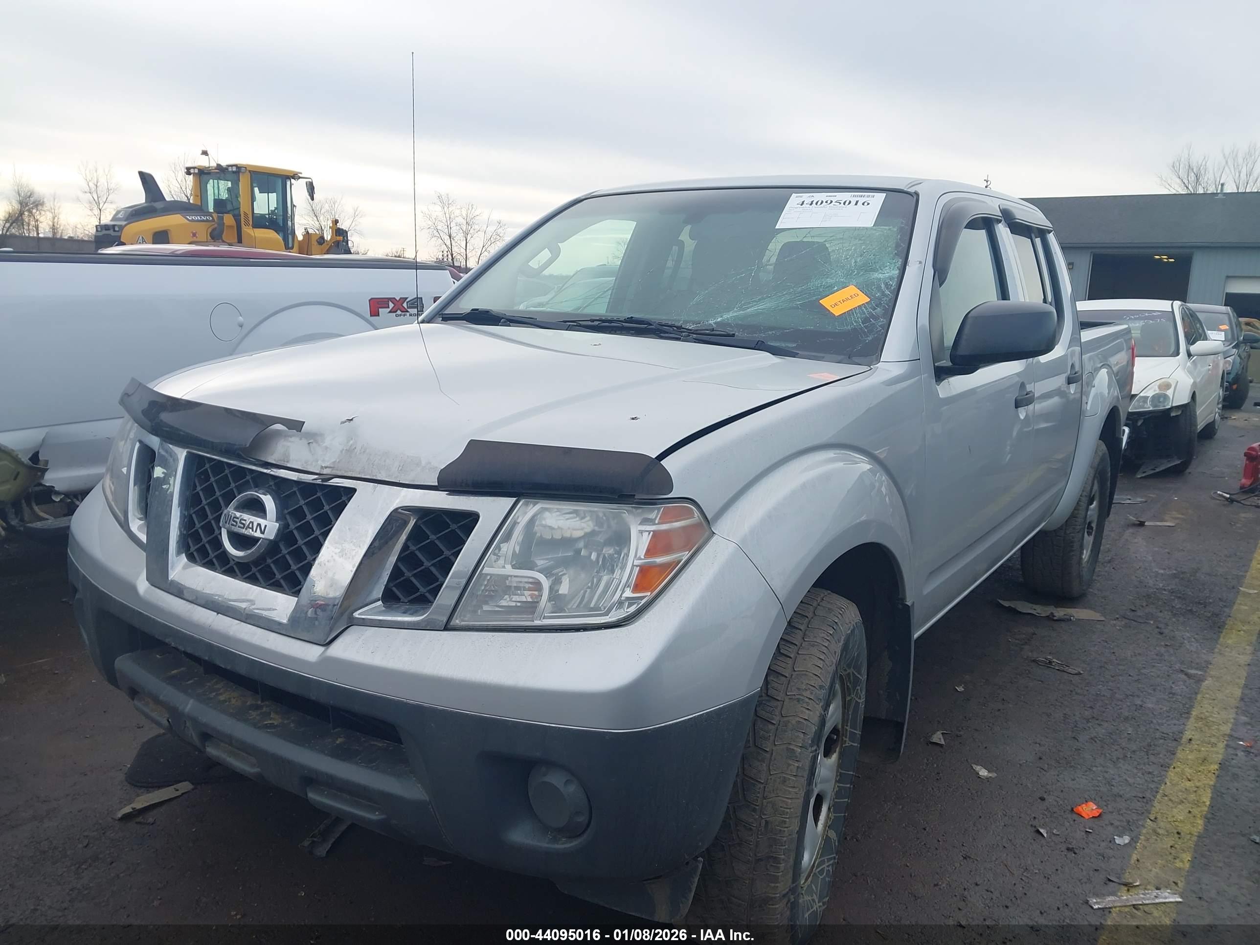 NISSAN FRONTIER image 2
