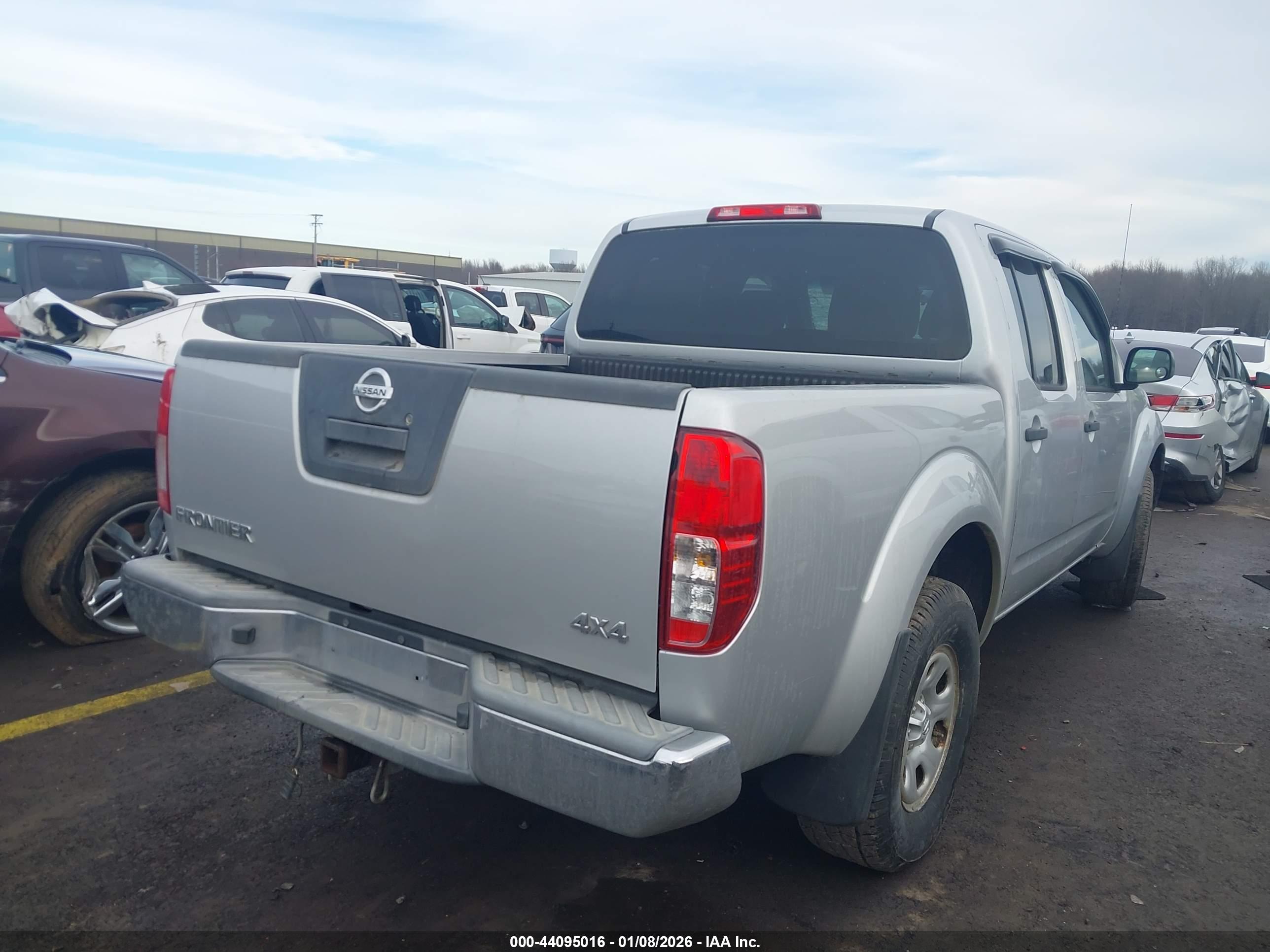 NISSAN FRONTIER image 4