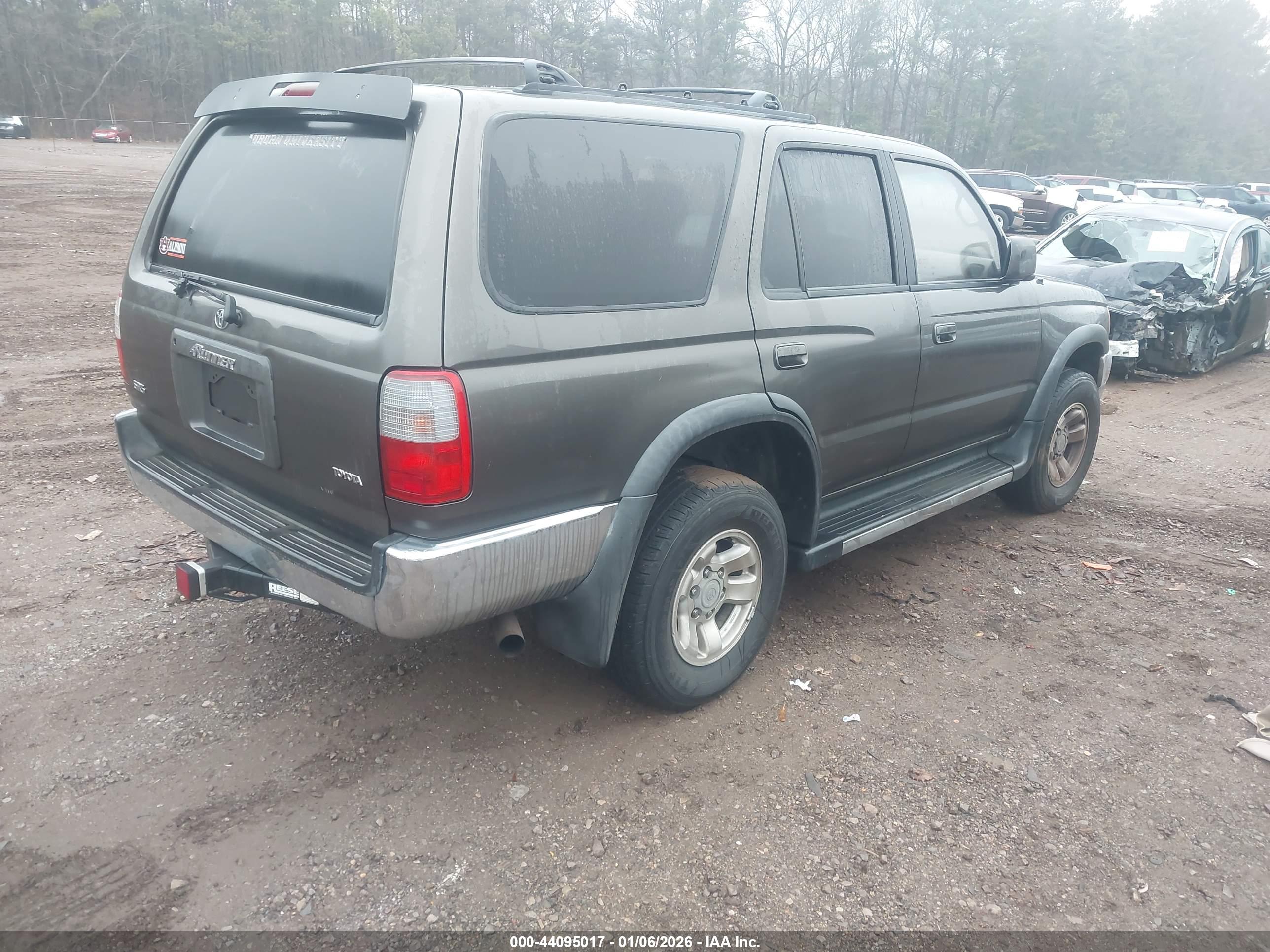 TOYOTA 4RUNNER image 4