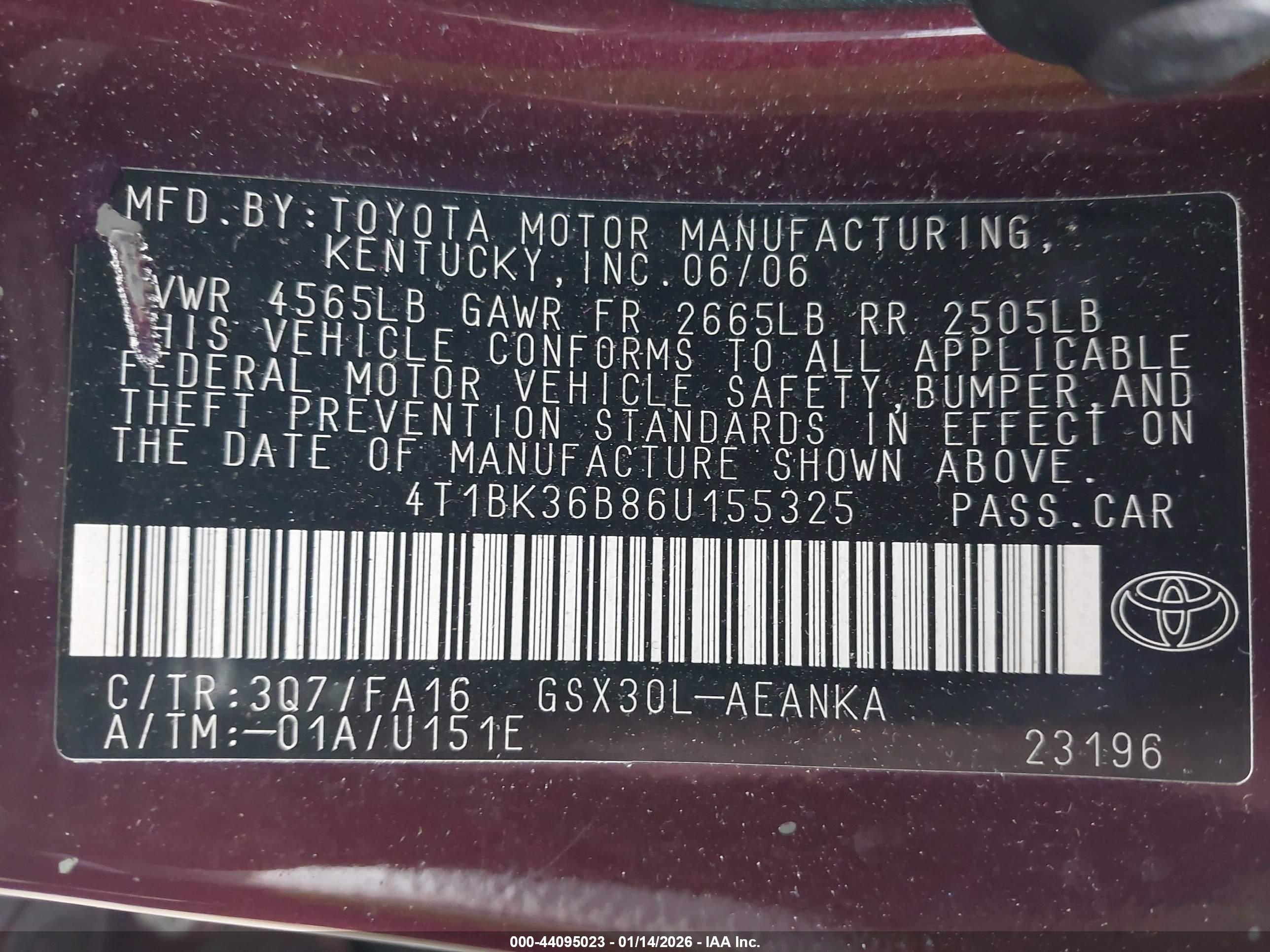 TOYOTA AVALON image 9