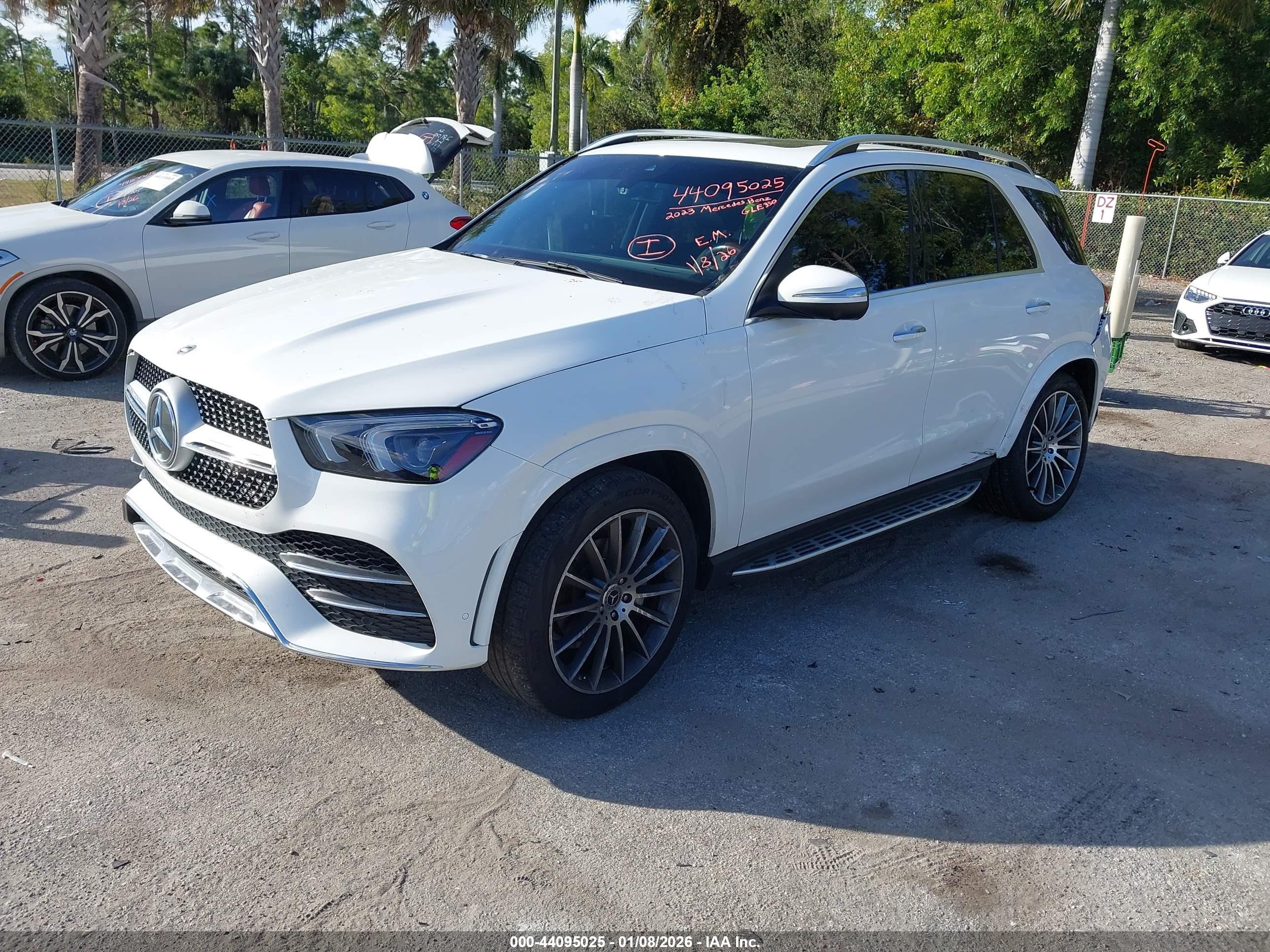 MERCEDES-BENZ GLE image 2