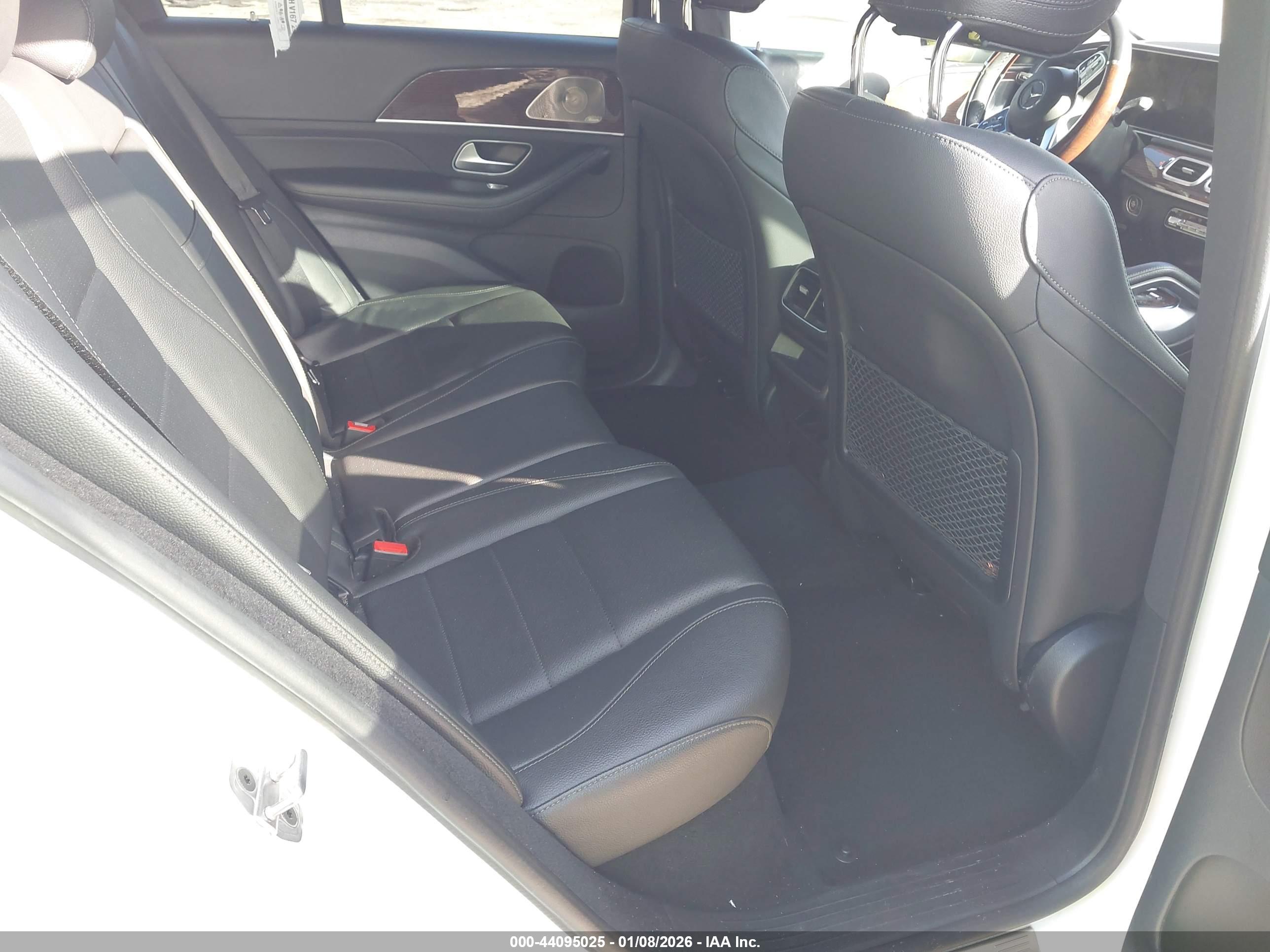 MERCEDES-BENZ GLE image 8