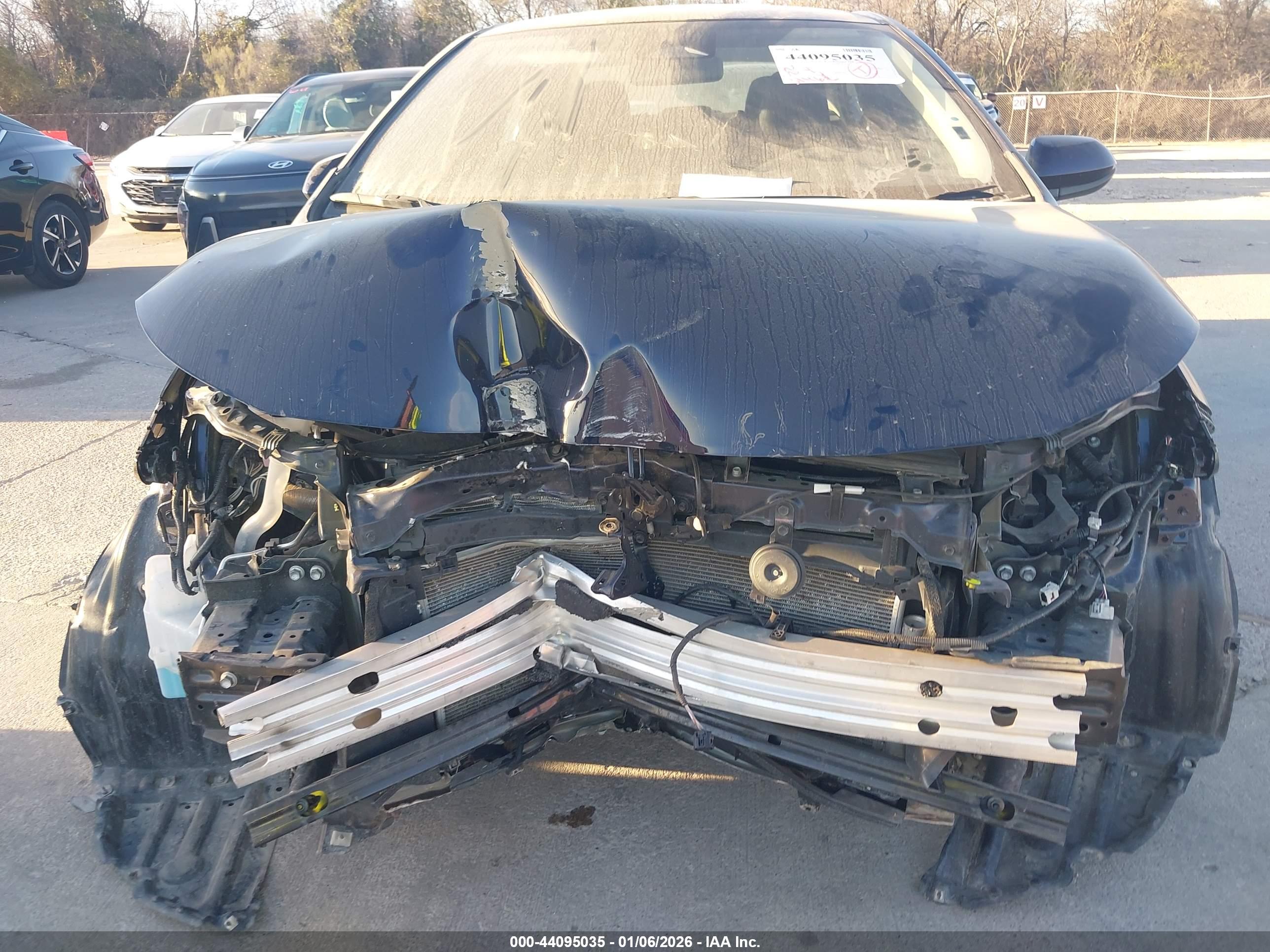 TOYOTA COROLLA image 6