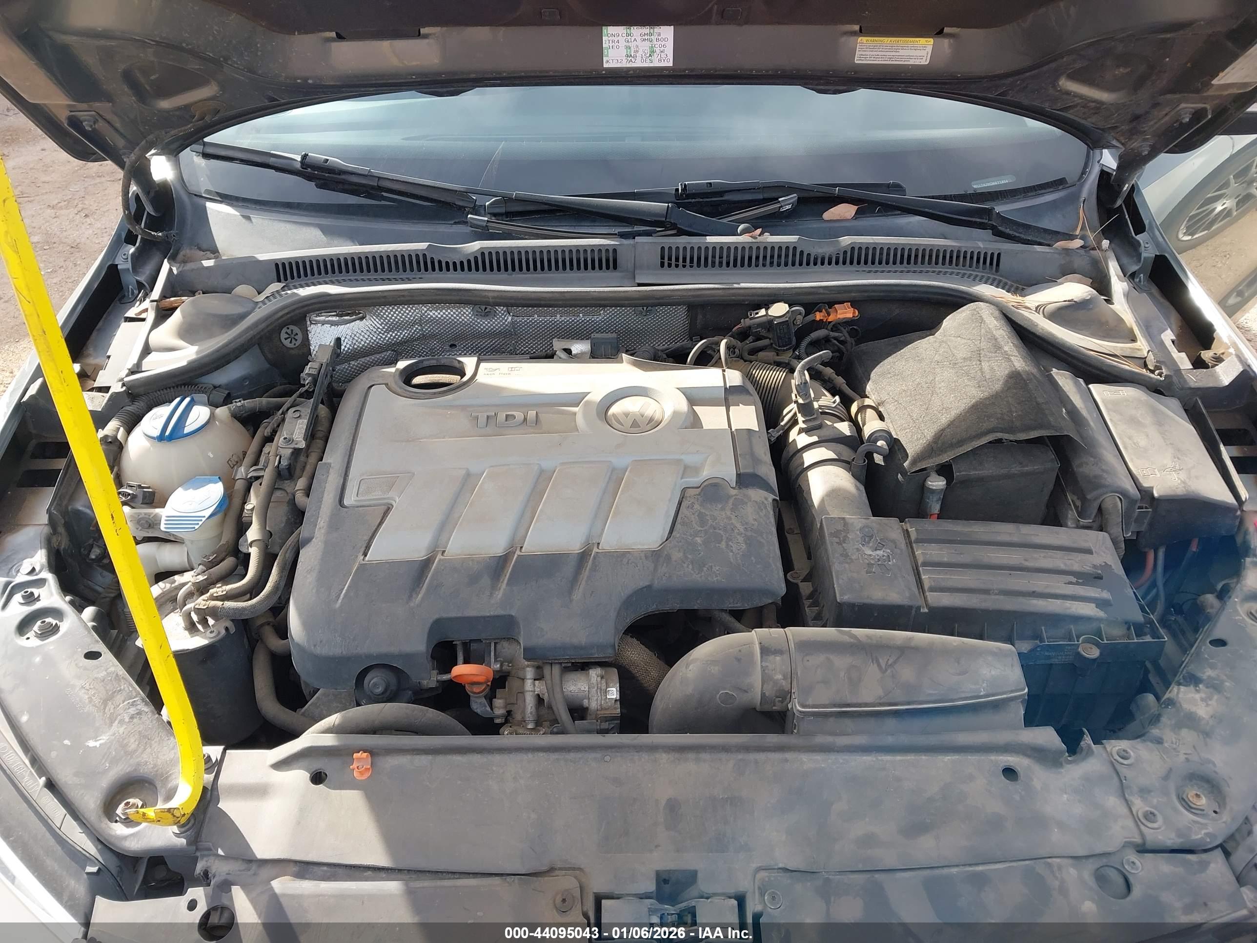 VOLKSWAGEN JETTA image 10
