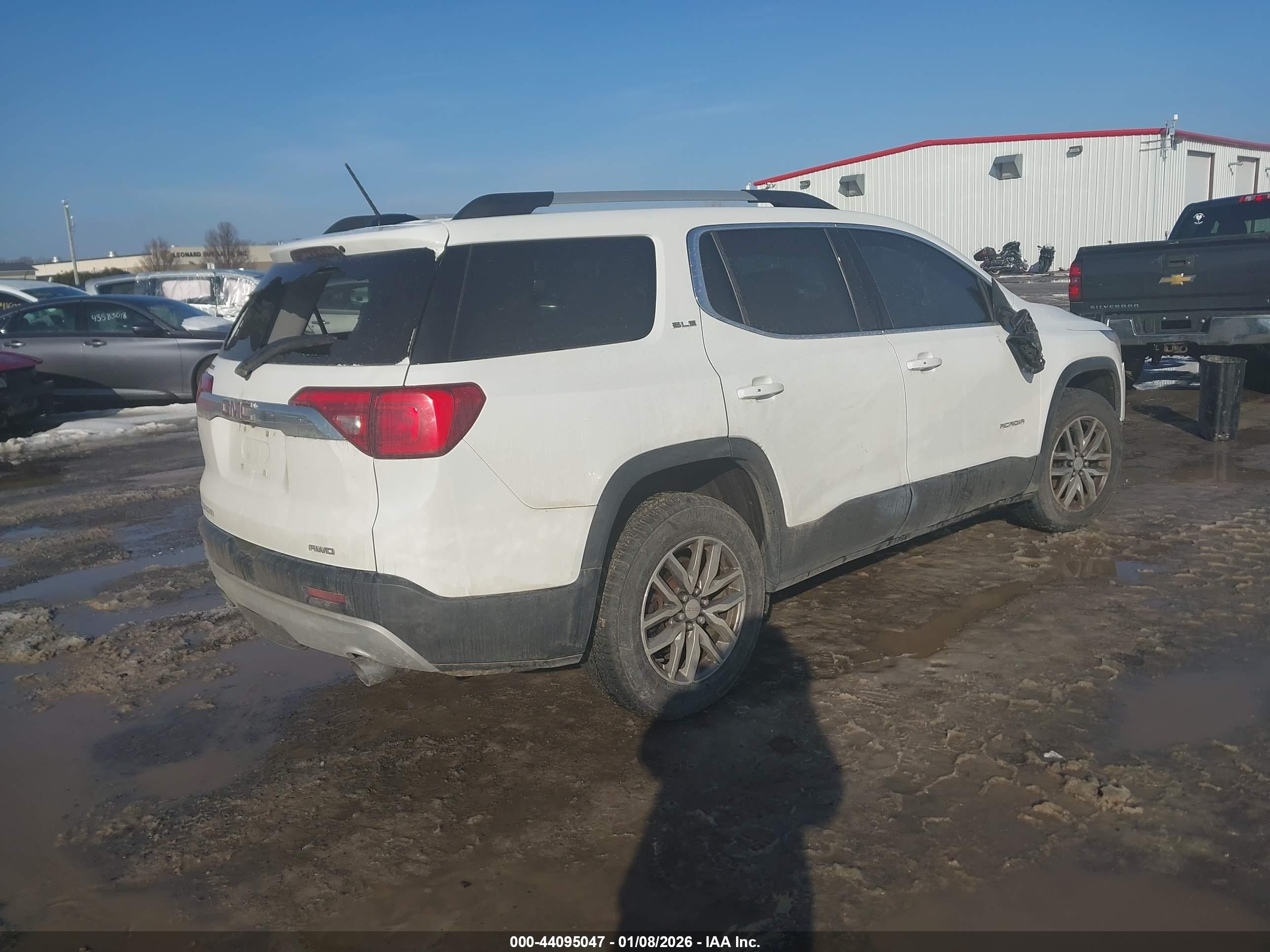 GMC ACADIA image 4