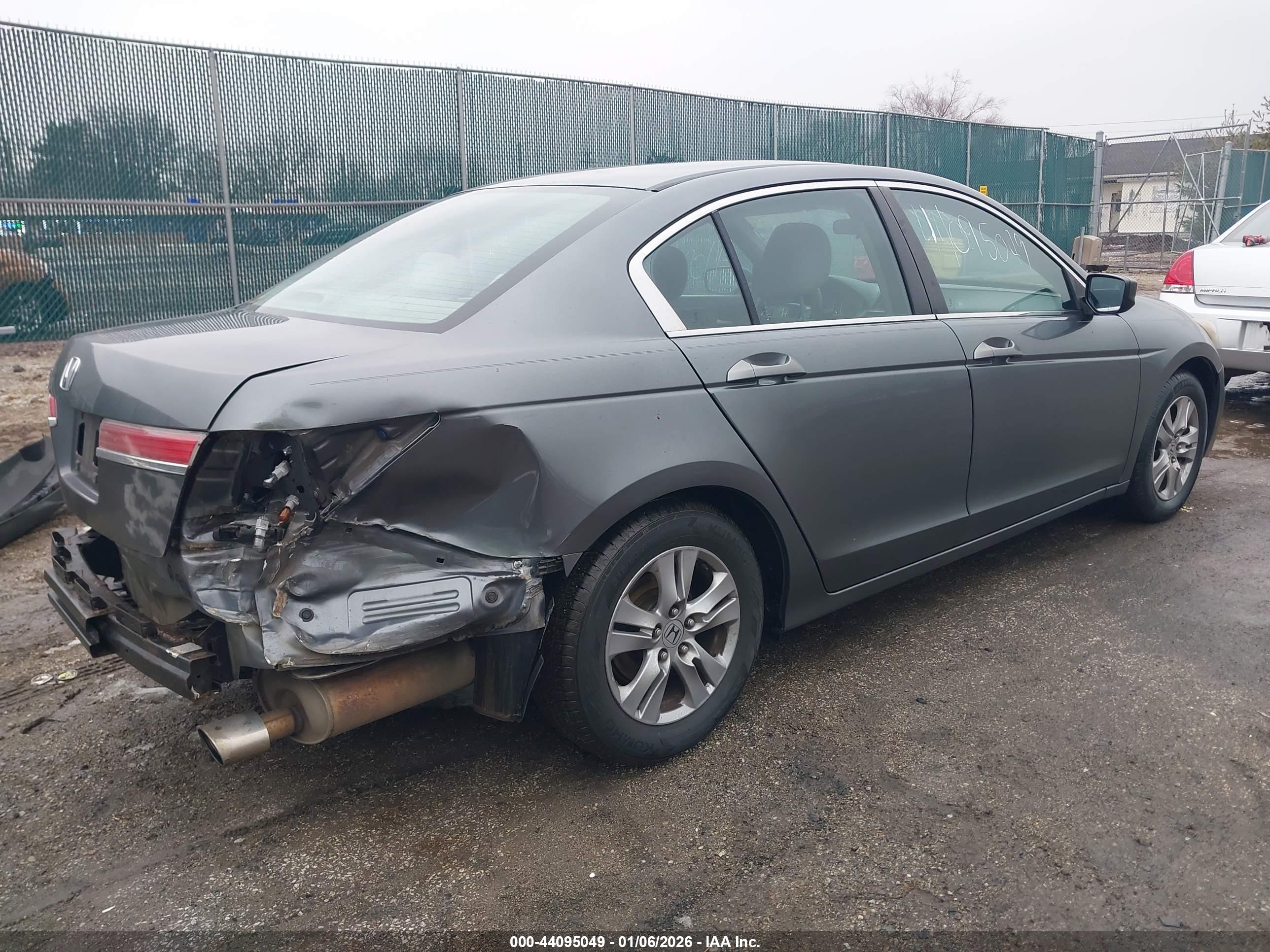 HONDA ACCORD image 4