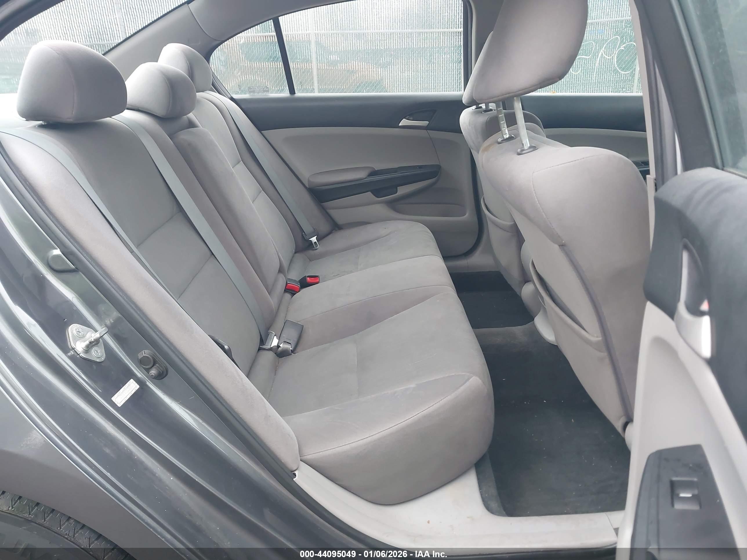 HONDA ACCORD image 8