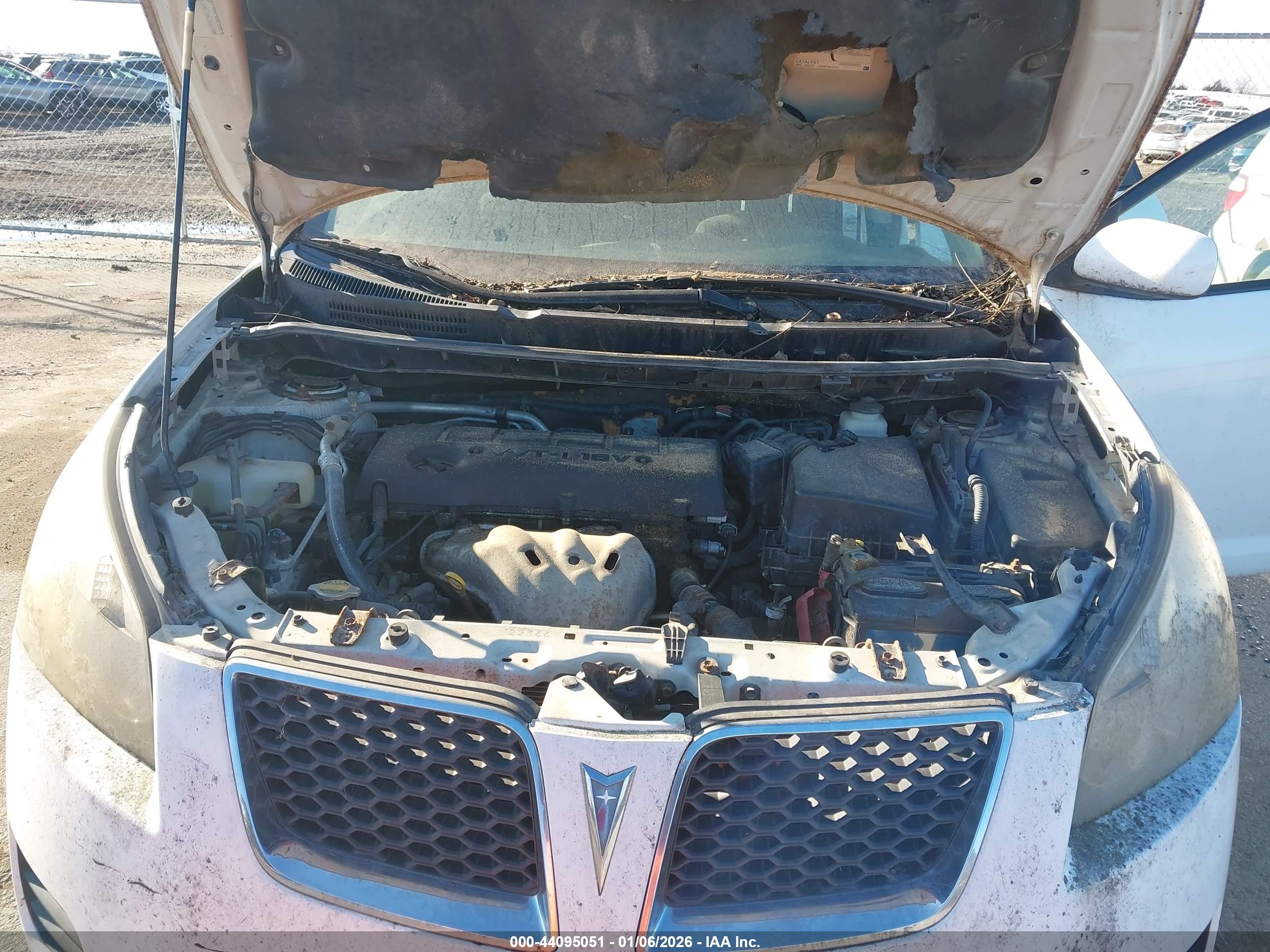 PONTIAC VIBE image 10