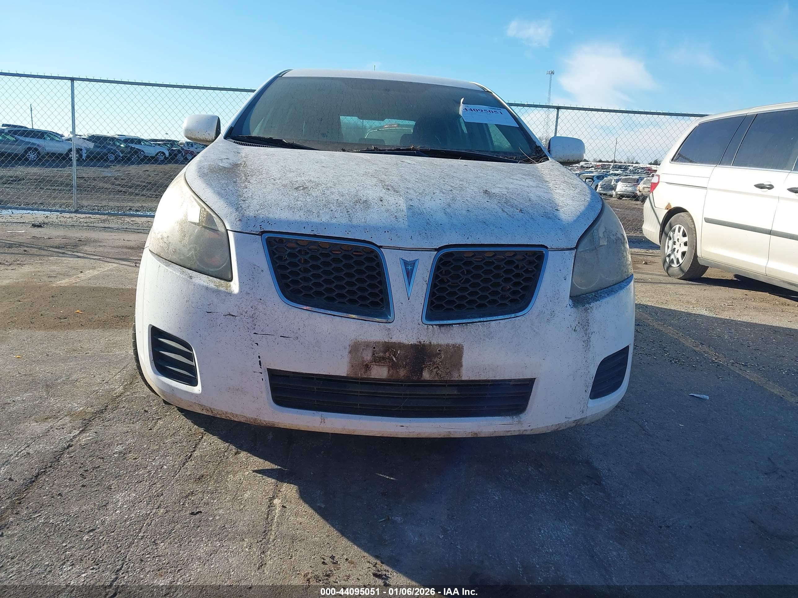 PONTIAC VIBE image 6