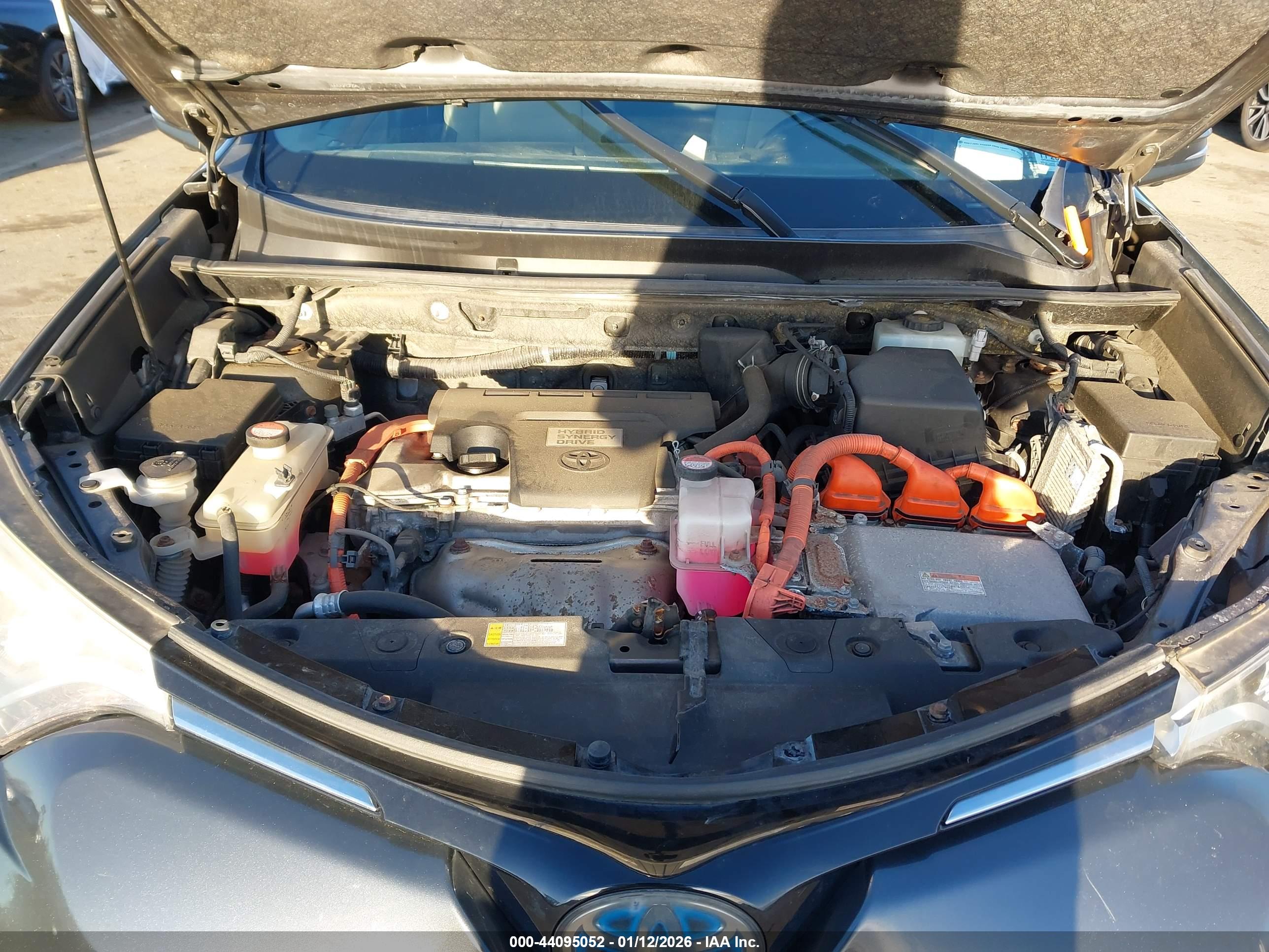 TOYOTA RAV4 image 10