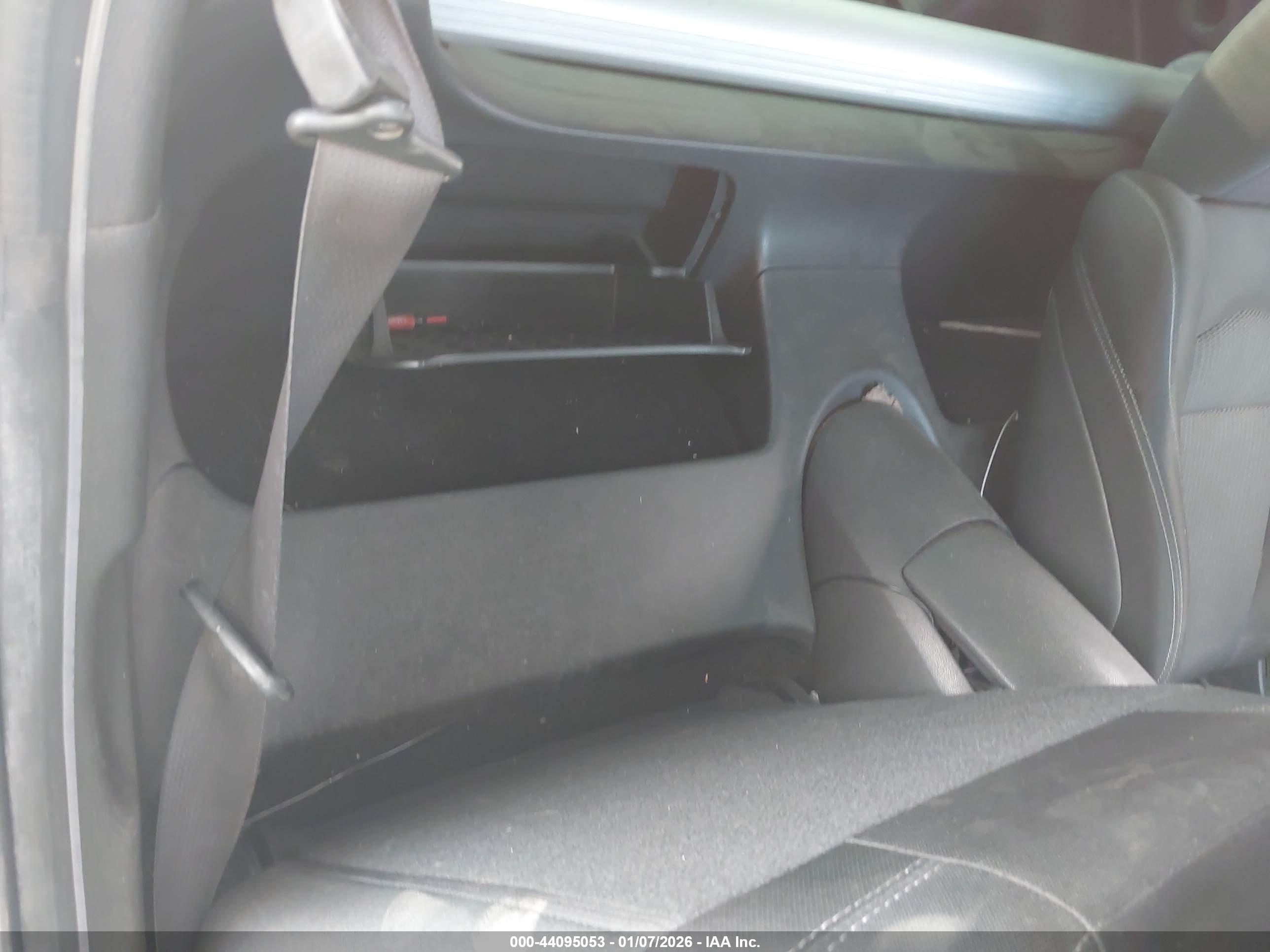 NISSAN 370Z image 8