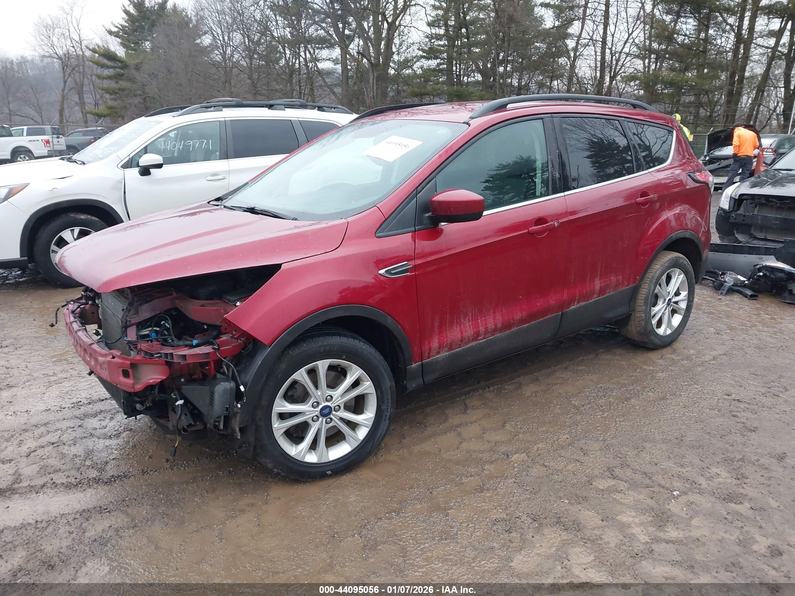FORD ESCAPE image 2