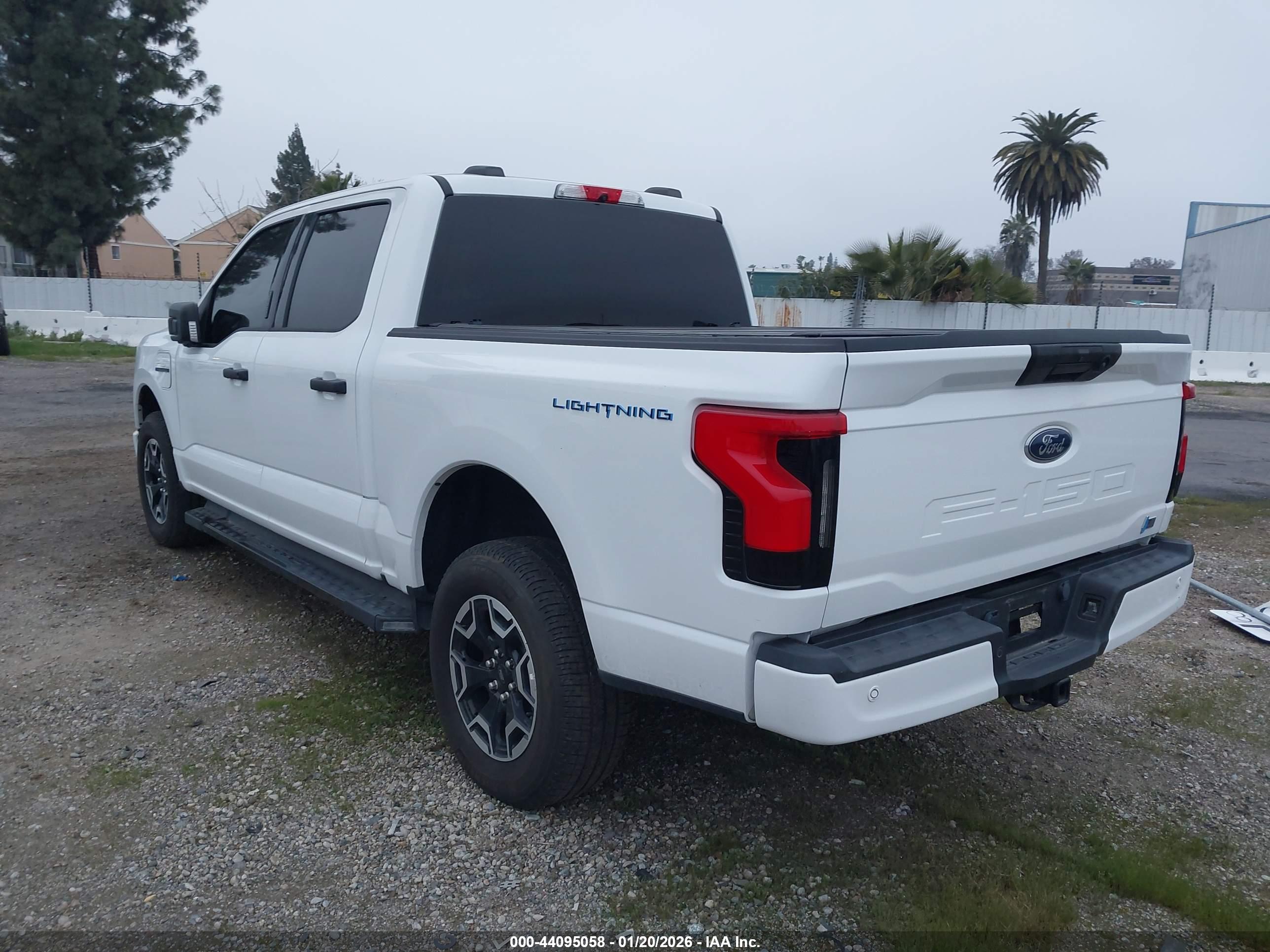 FORD F-150 image 3