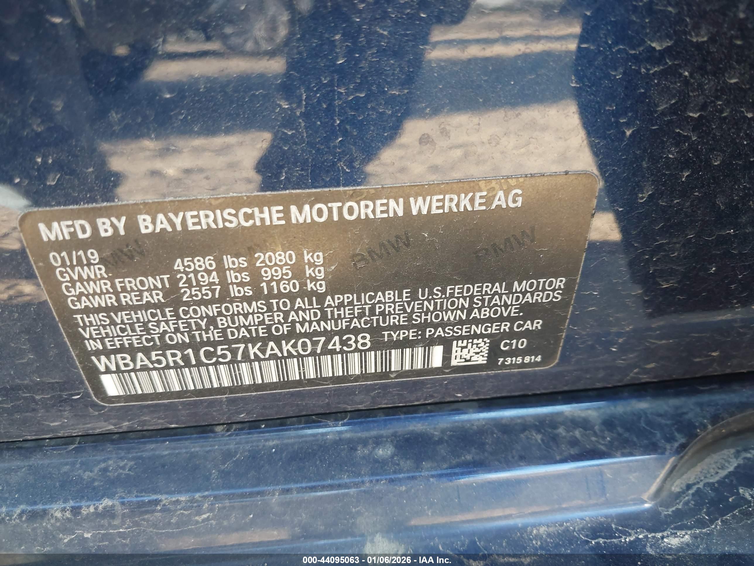 BMW 330I image 9